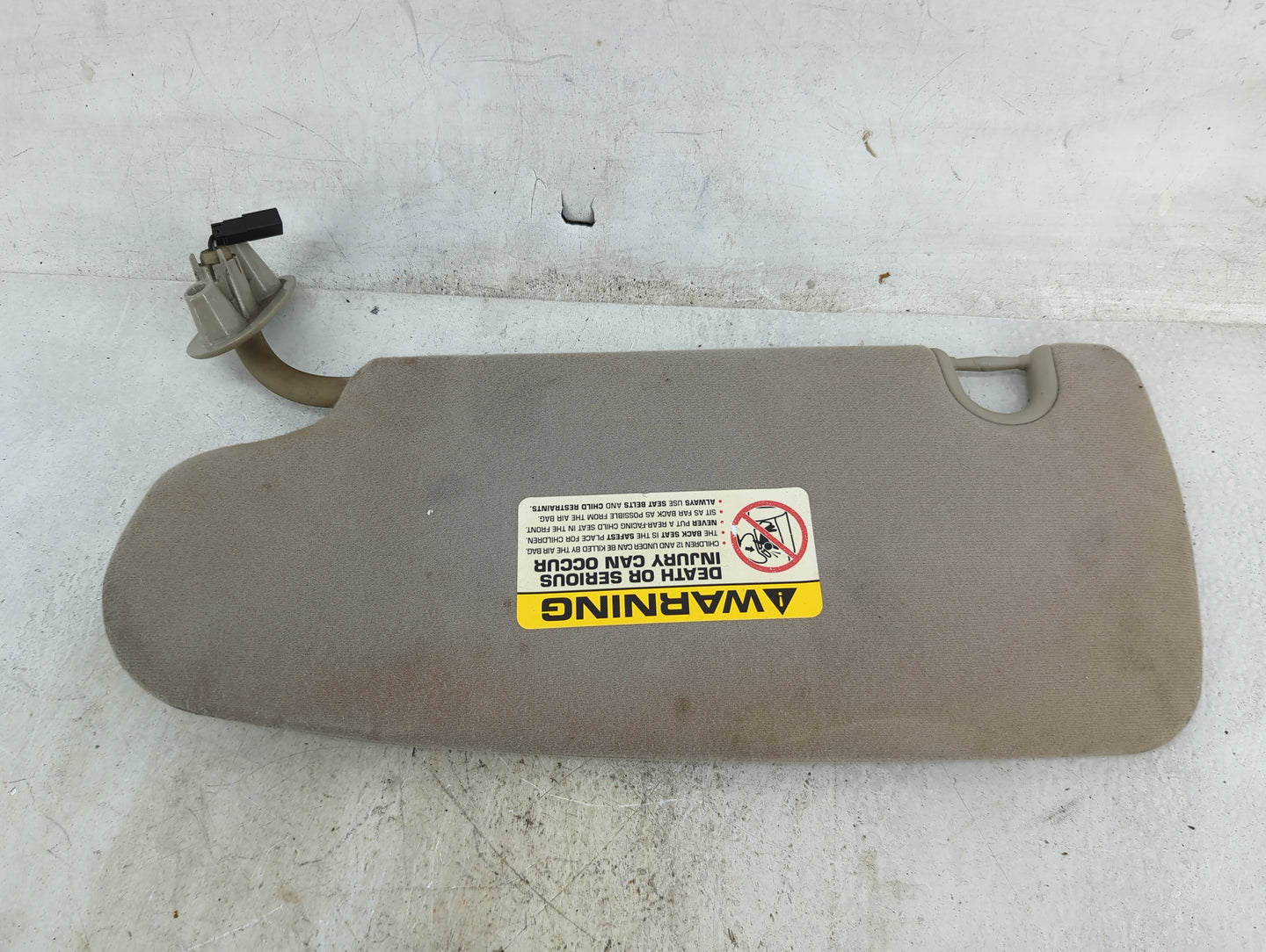 2003 Dodge Durango Sun Visor Shade Replacement Passenger Right Mirror Fits OEM Used Auto Parts - Oemusedautoparts1.com