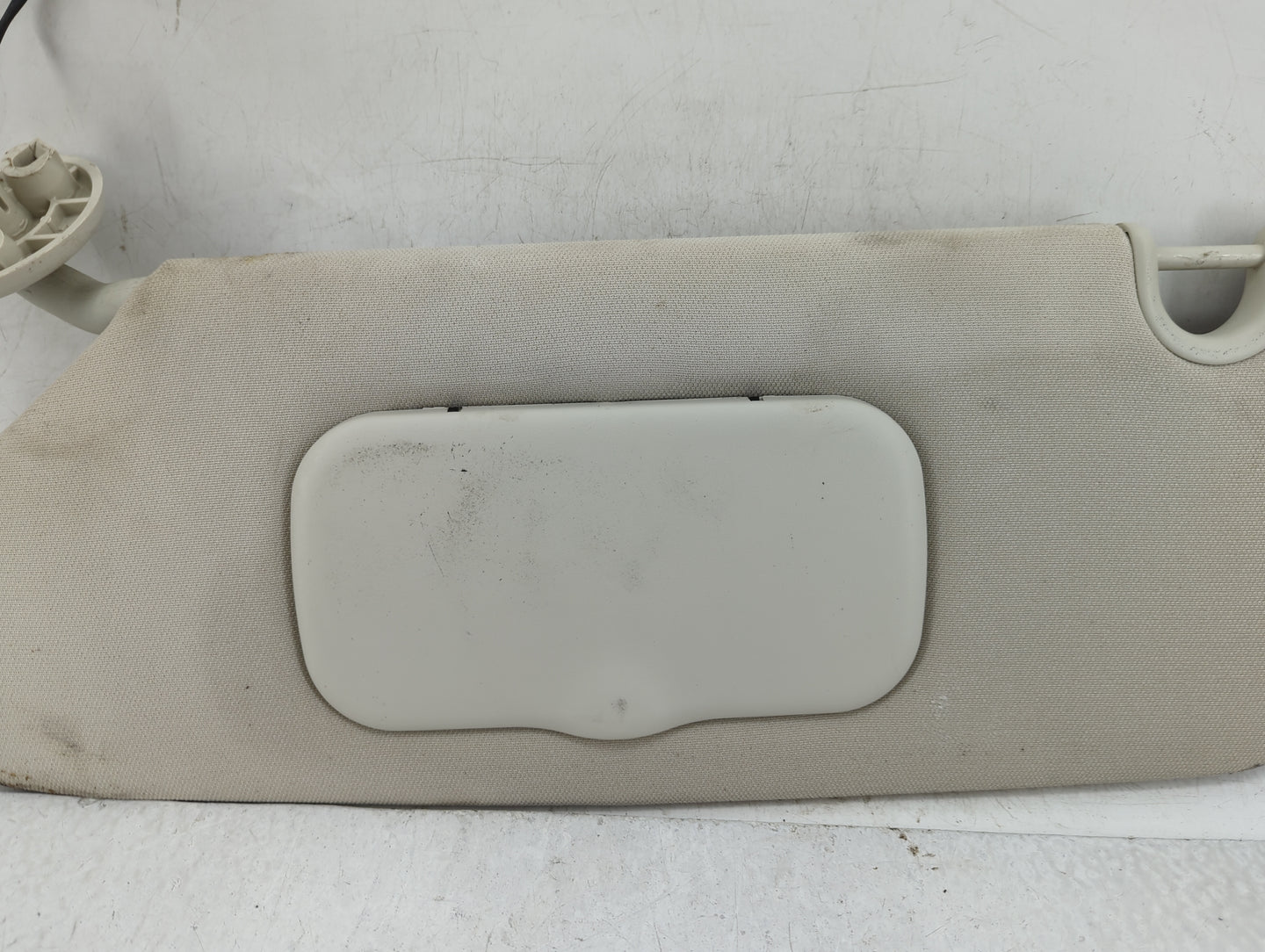 2008-2010 Dodge Grand Caravan Sun Visor Shade Replacement Driver Left Mirror Fits Fits 2008 2009 2010 OEM Used Auto Parts - 
