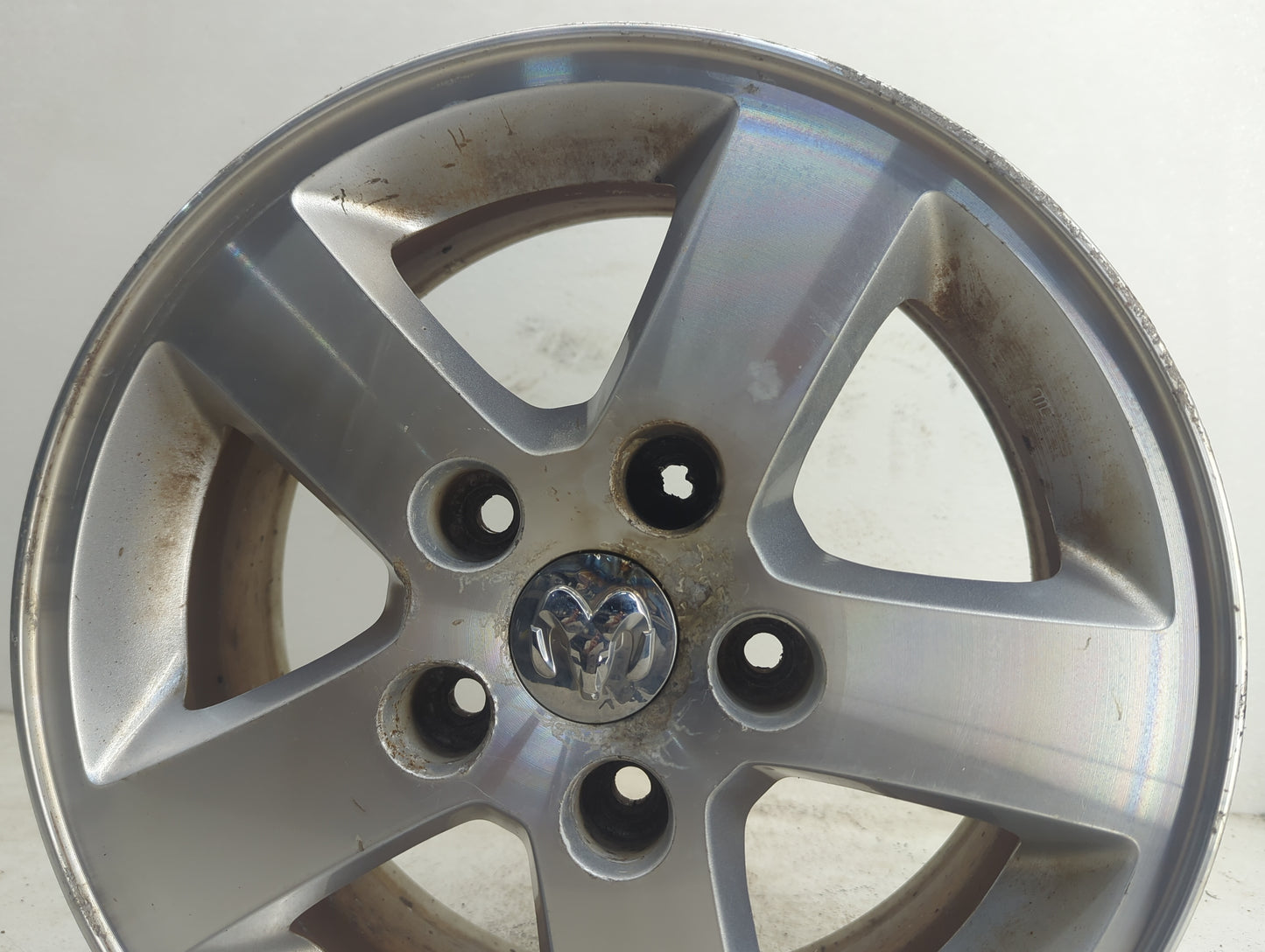2017-2020 Dodge Grand Caravan Oem Wheel Rim 1120721 - Oemusedautoparts1.com