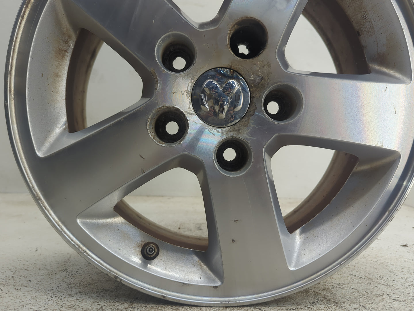 2017-2020 Dodge Grand Caravan Oem Wheel Rim - Oemusedautoparts1.com