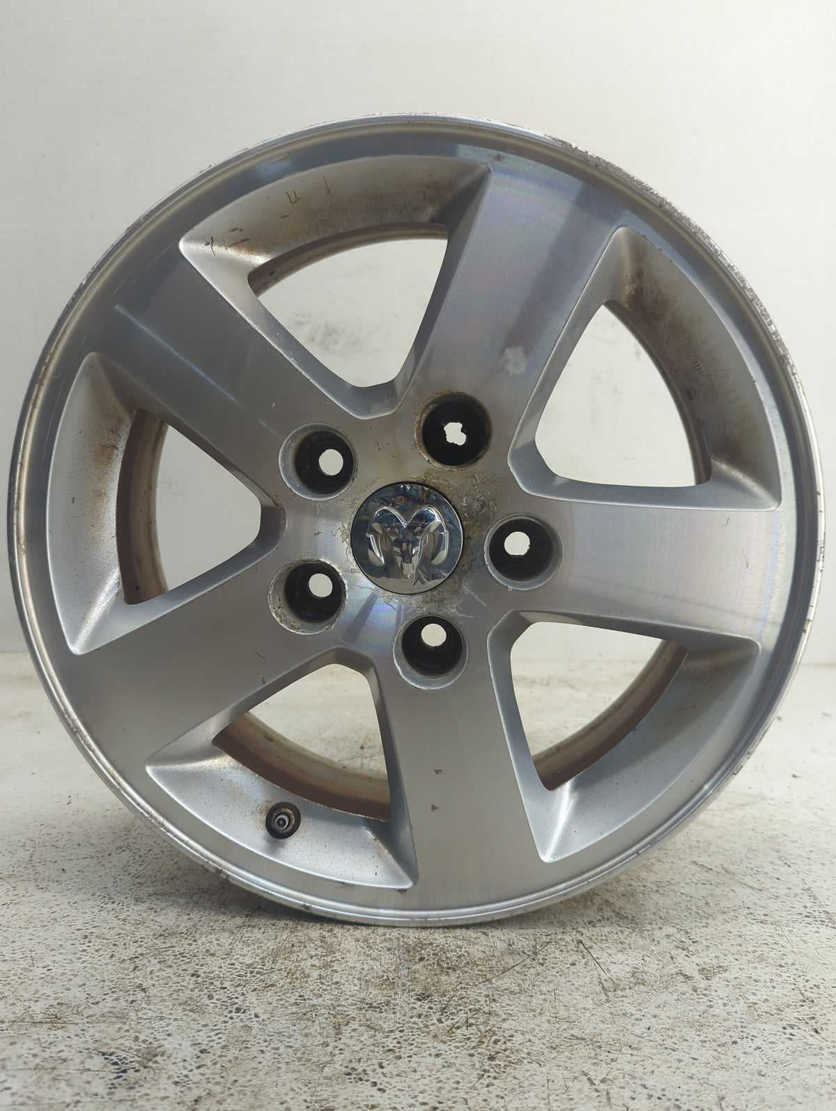 2017-2020 Dodge Grand Caravan Oem Wheel Rim 1120721 - Oemusedautoparts1.com