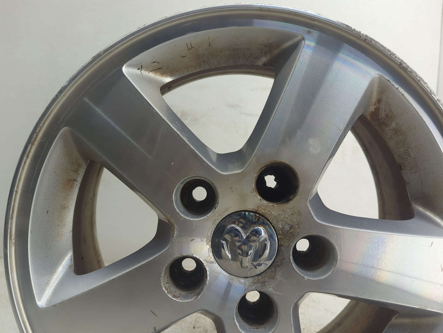 2017-2020 Dodge Grand Caravan Oem Wheel Rim 1120721 - Oemusedautoparts1.com