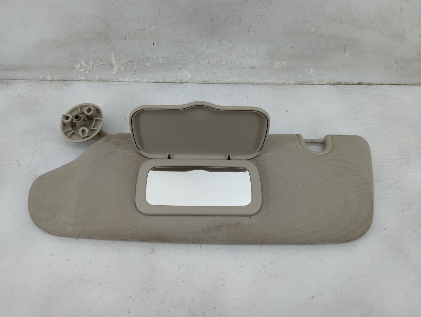 2011-2020 Dodge Grand Caravan Sun Visor Shade Replacement Passenger Right Mirror Fits OEM Used Auto Parts - Oemusedautoparts