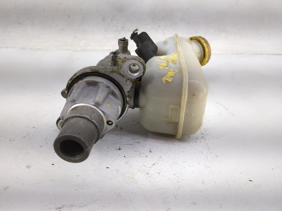 2008-2016 Dodge Grand Caravan Brake Master Cylinder 5013503 - Oemusedautoparts1.com