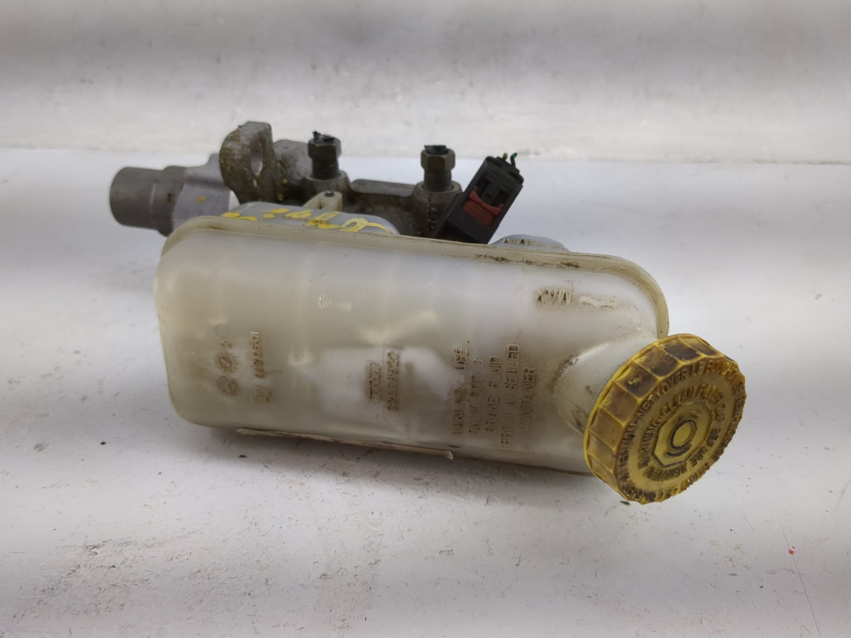 2008-2016 Dodge Grand Caravan Brake Master Cylinder 5013503 - Oemusedautoparts1.com