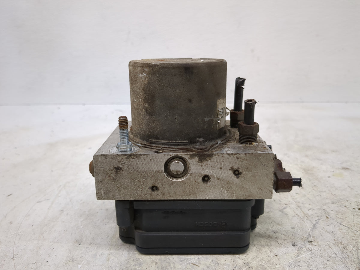 2014 Dodge Grand Caravan Anti-Lock Brake ABS Pump Module Actuator OEM Fits OEM Used Auto Parts - Oemusedautoparts1.com
