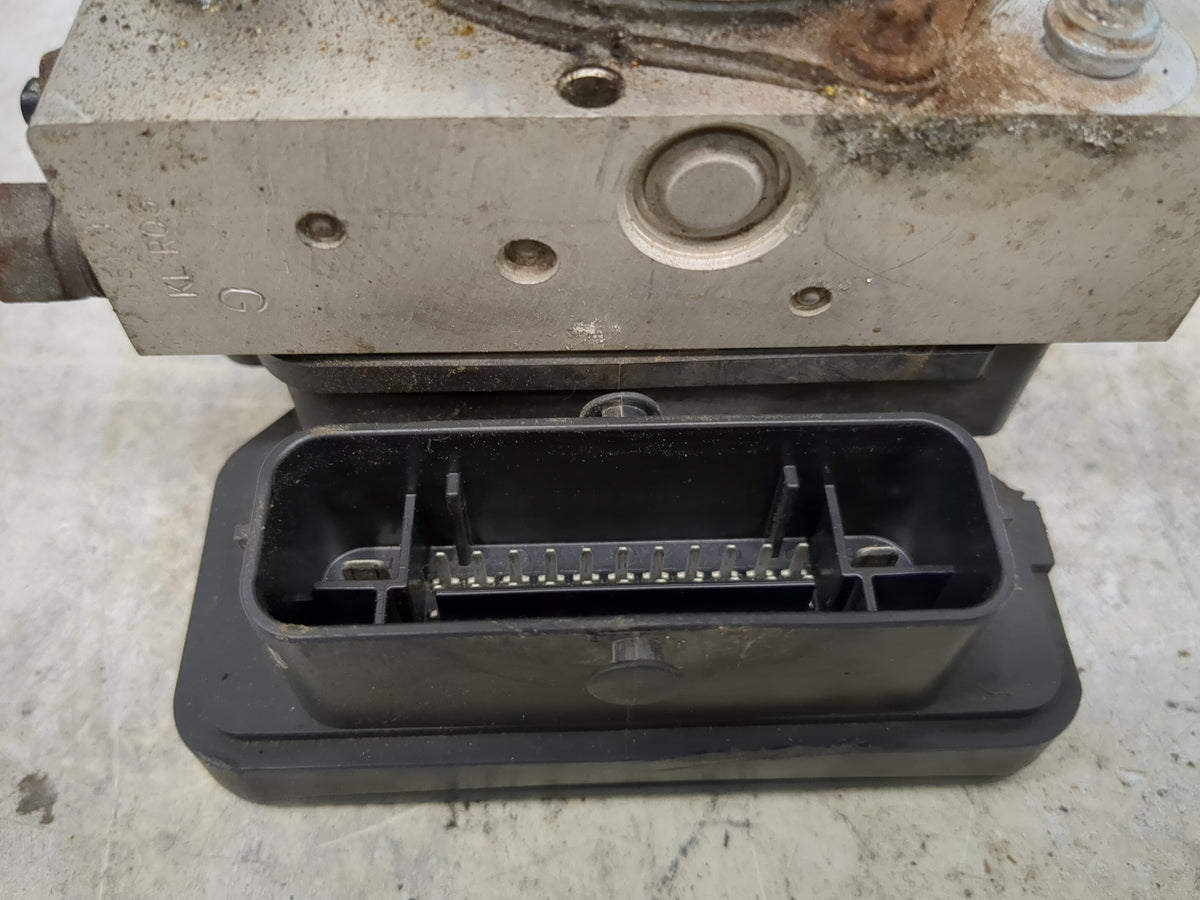 2014 Dodge Grand Caravan Anti-Lock Brake ABS Pump Module Actuator OEM Fits OEM Used Auto Parts - Oemusedautoparts1.com