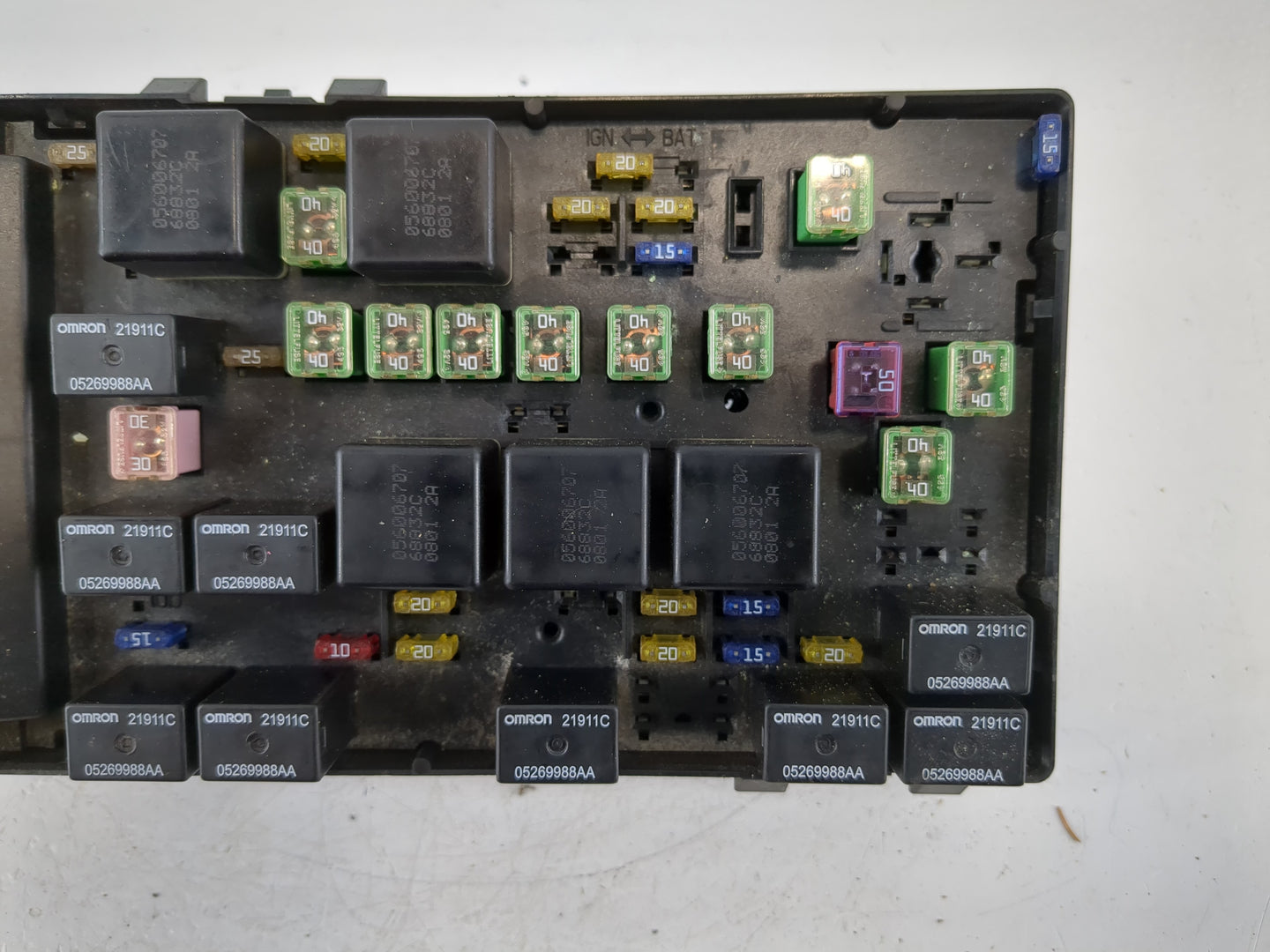 0 Dodge Grand Caravan Fusebox Fuse Box Panel Relay Module Fits Fits 201 2002 2003 OEM Used Auto Parts - Oemusedautoparts1.co