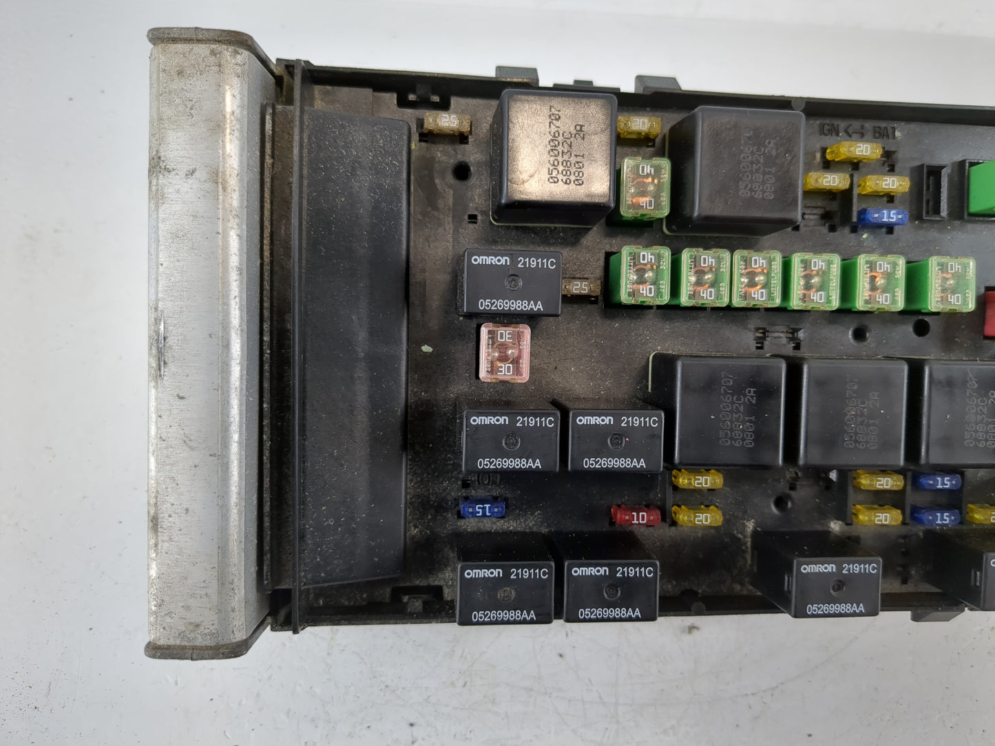 0 Dodge Grand Caravan Fusebox Fuse Box Panel Relay Module Fits Fits 201 2002 2003 OEM Used Auto Parts - Oemusedautoparts1.co