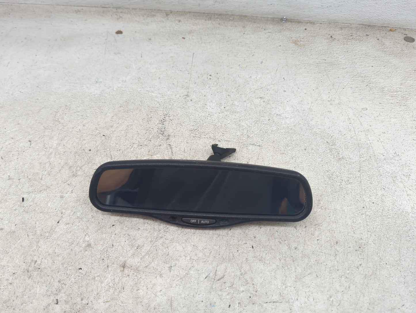 2000-2004 Dodge Intrepid Interior Rear View Mirror Replacement OEM Fits OEM Used Auto Parts - Oemusedautoparts1.com