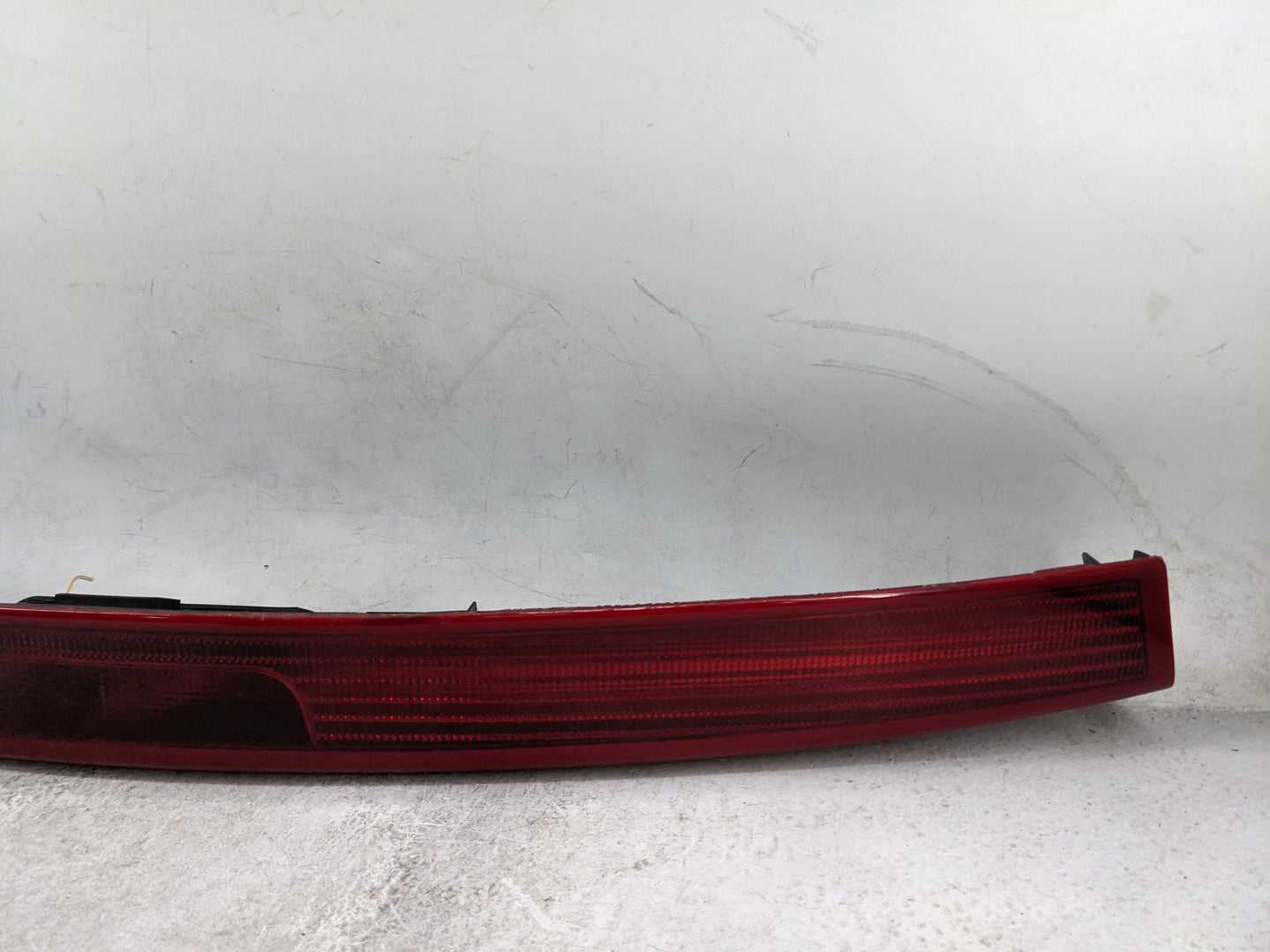 1998-2004 Dodge Intrepid Rear Center Lid Brake Light Tail Light Fits Fits 1998 1999 2000 2001 2002 2003 2004 OEM Used Auto P