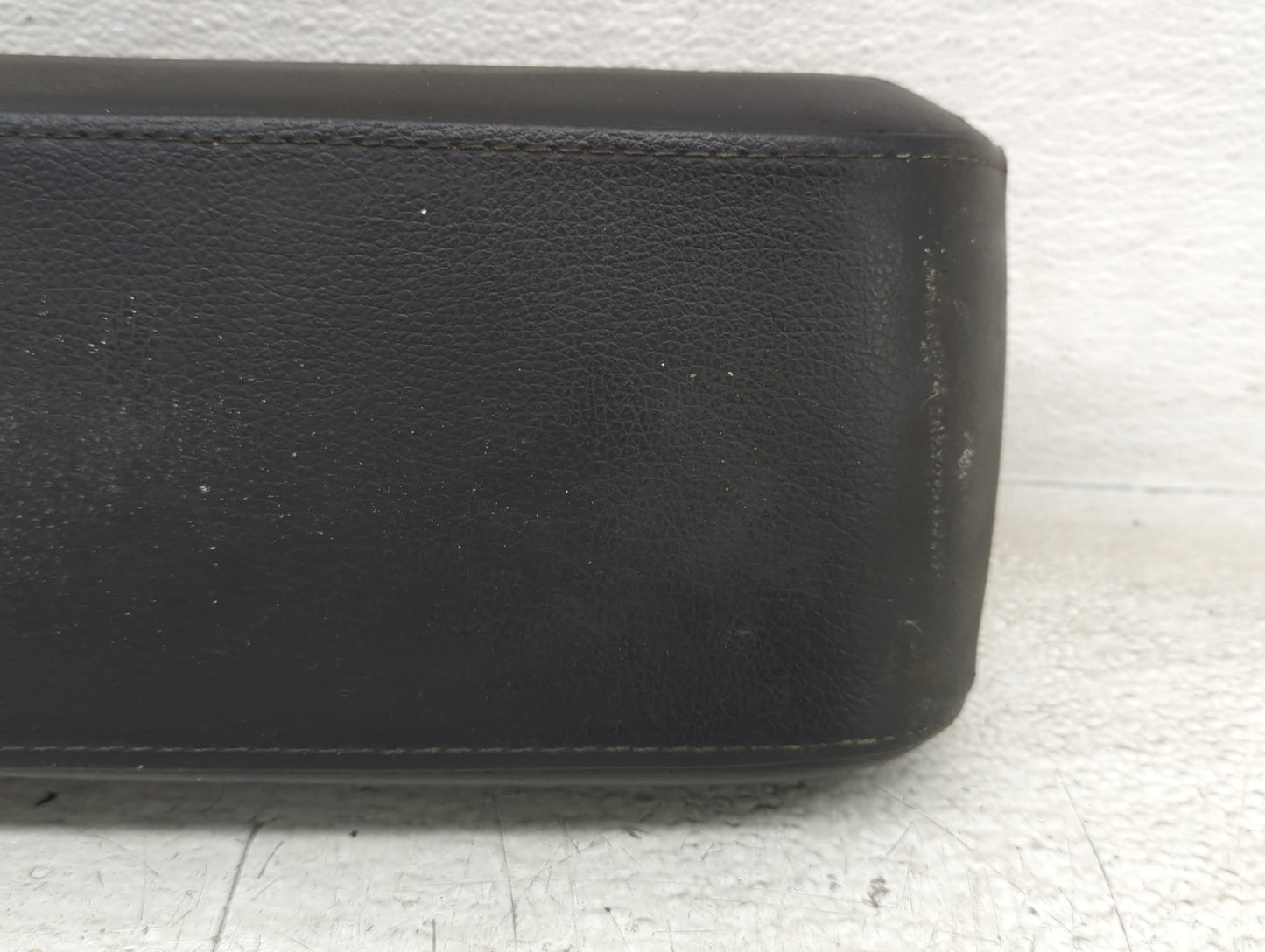2009-2011 Dodge Journey Center Console Armrest Cover Lid Fits Fits 2009 2010 2011 OEM Used Auto Parts - Oemusedautoparts1.co