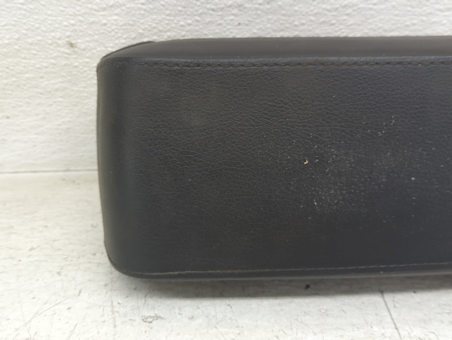 2009-2011 Dodge Journey Center Console Armrest Cover Lid Fits Fits 2009 2010 2011 OEM Used Auto Parts - Oemusedautoparts1.co