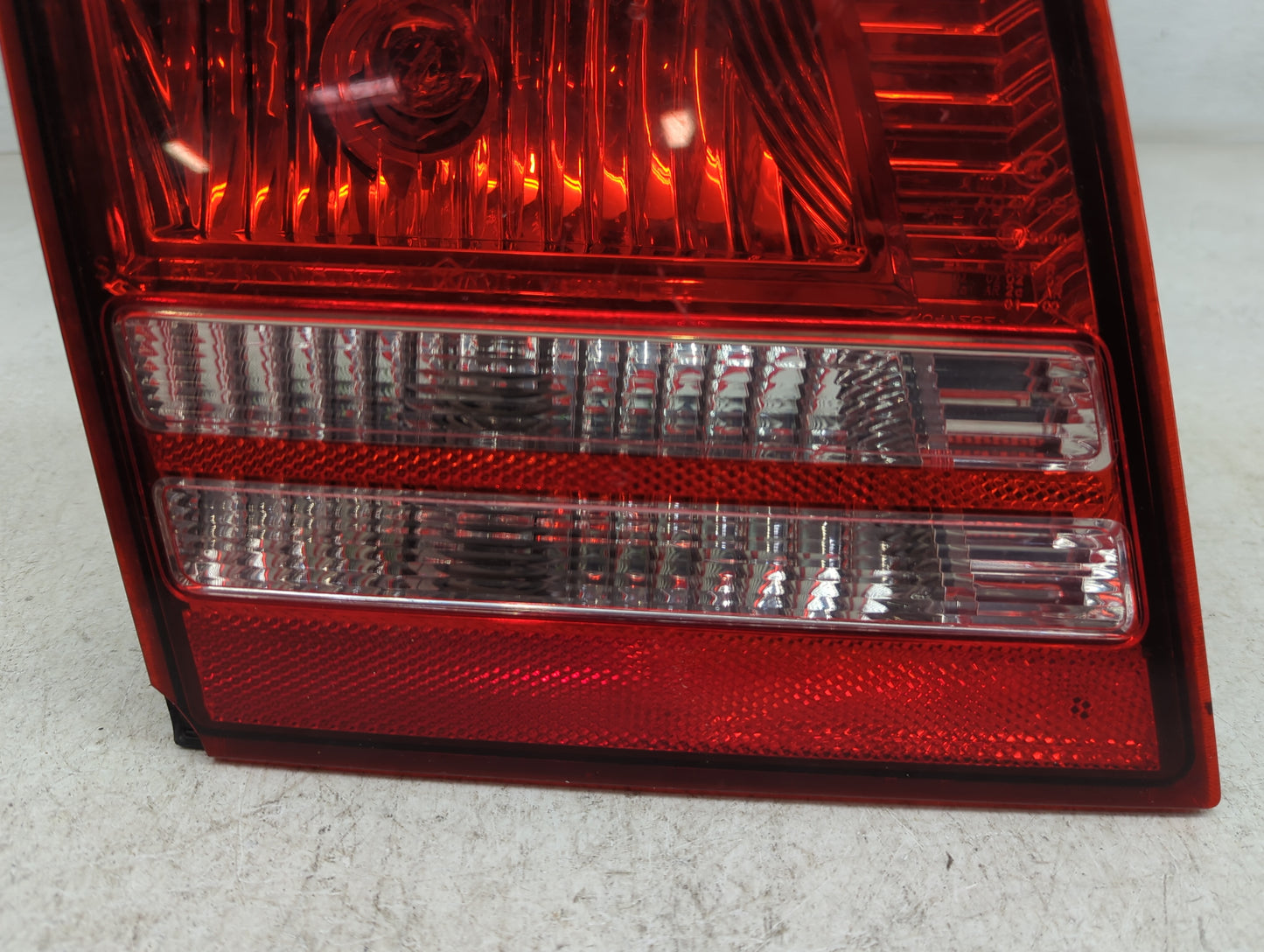 2010 Dodge Journey Passenger Right Side Deck Lid Mounted Tail Light - Oemusedautoparts1.com