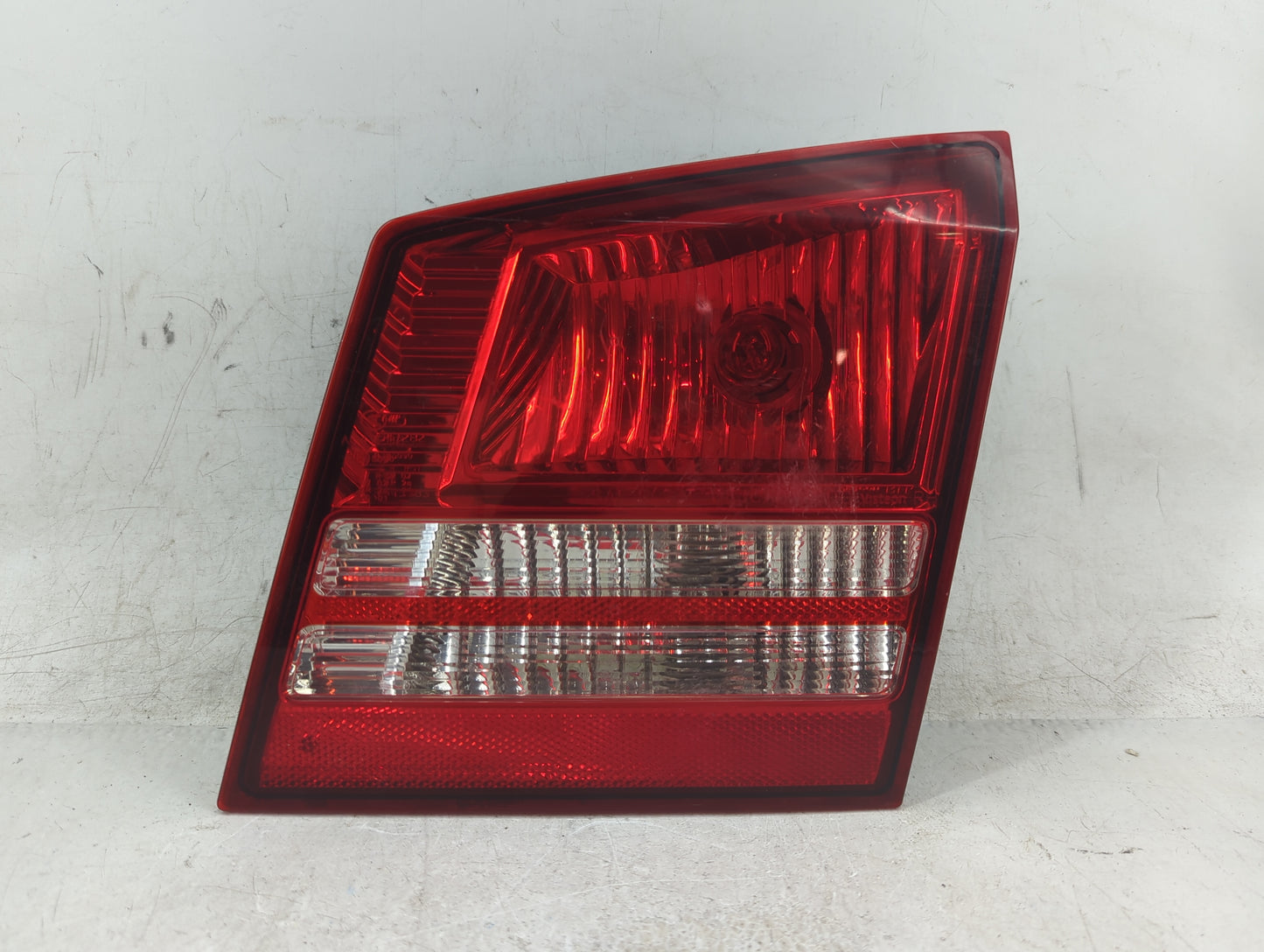 2010 Dodge Journey Driver Left Side Deck Lid Mounted Tail Light - Oemusedautoparts1.com
