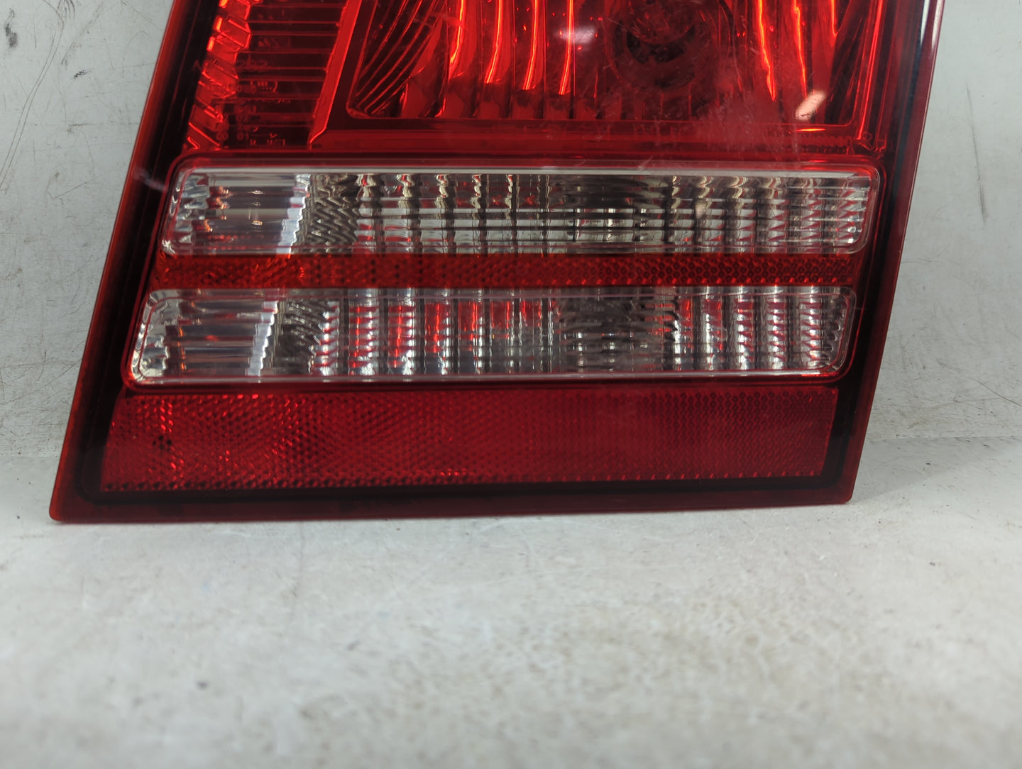 2010 Dodge Journey Driver Left Side Deck Lid Mounted Tail Light - Oemusedautoparts1.com