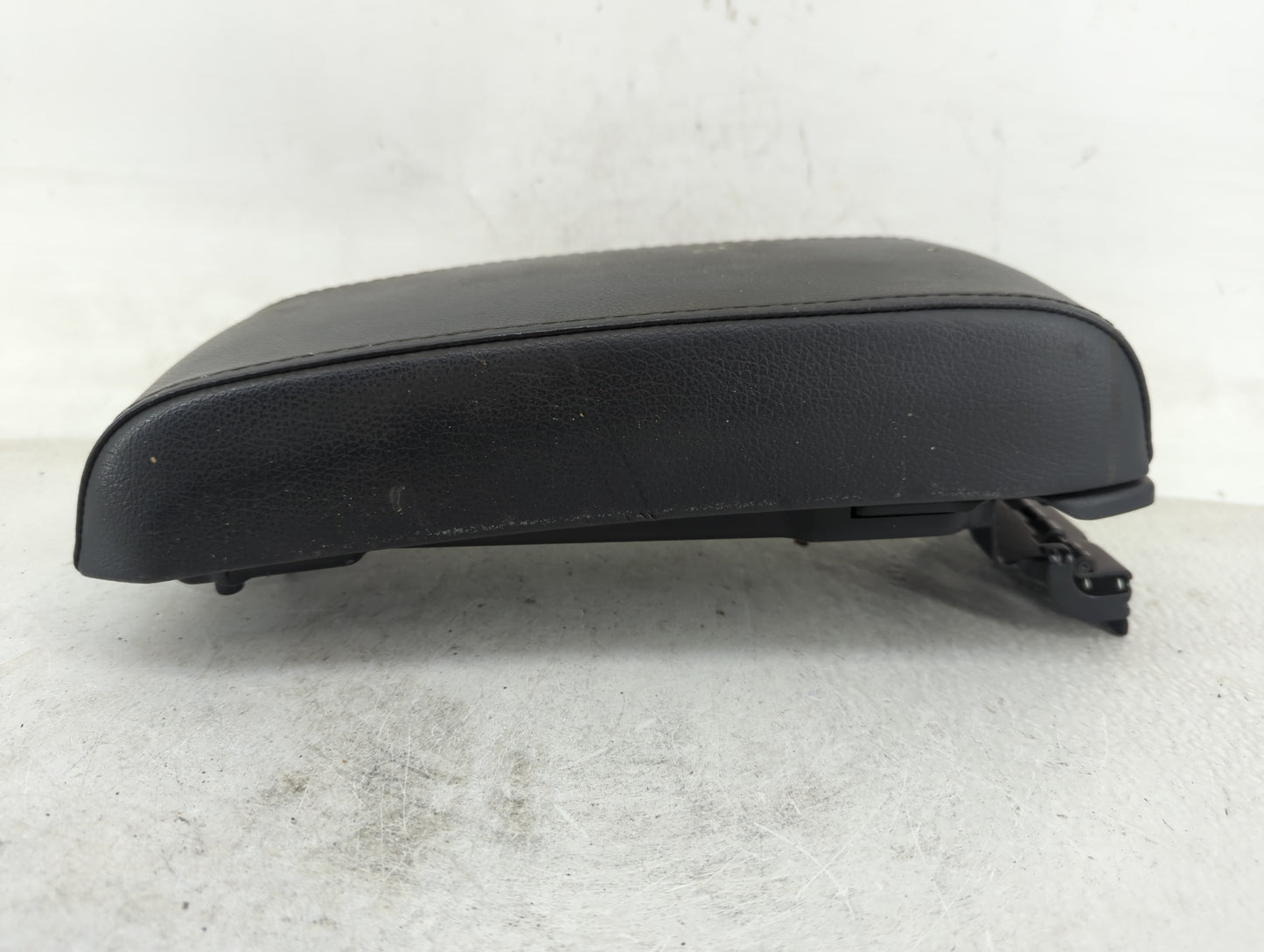 2010 Dodge Journey Center Console Armrest Cover Lid Fits OEM Used Auto Parts - Oemusedautoparts1.com