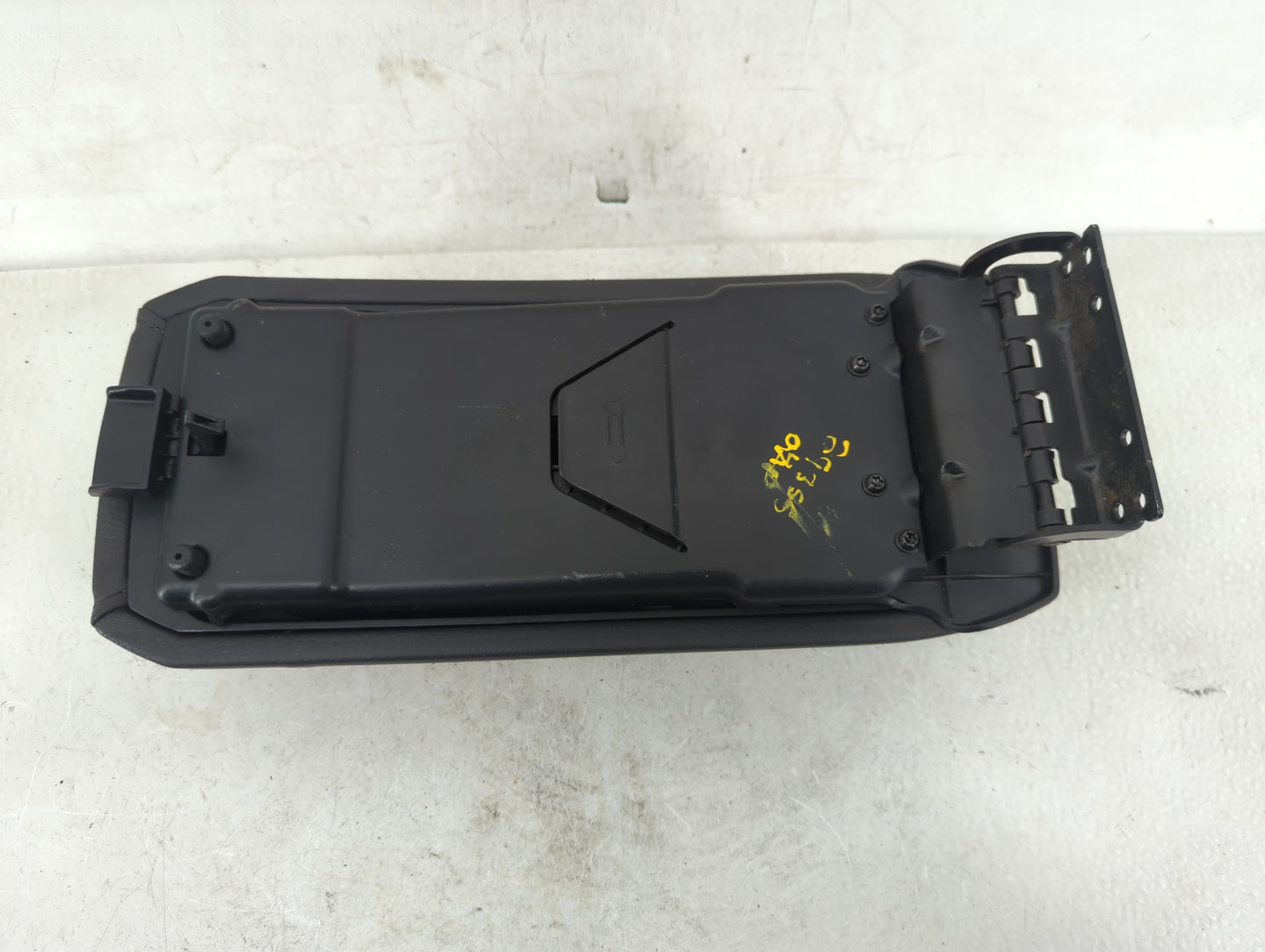 2010 Dodge Journey Center Console Armrest Cover Lid Fits OEM Used Auto Parts - Oemusedautoparts1.com