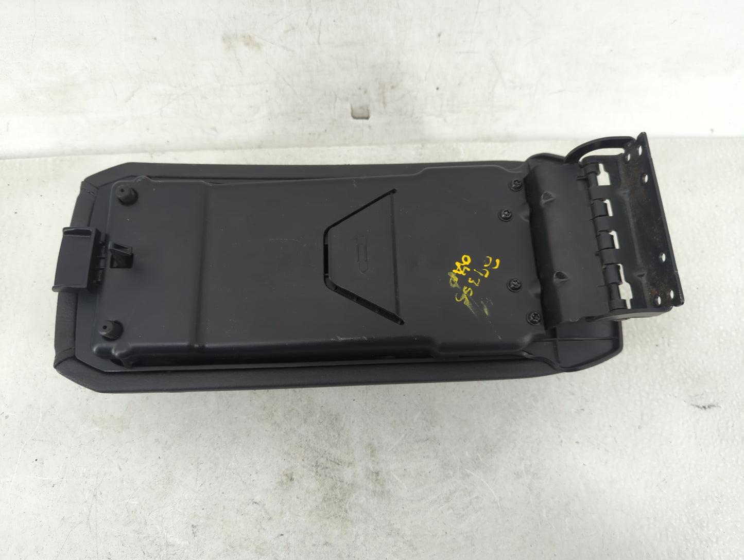 2010 Dodge Journey Center Console Armrest Cover Lid Fits OEM Used Auto Parts - Oemusedautoparts1.com