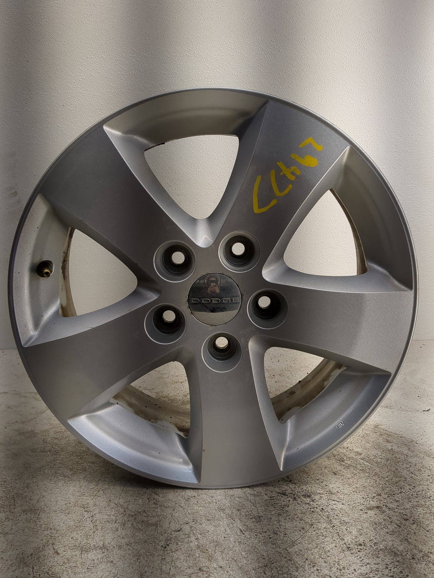 2009-2010 Dodge Journey Oem Wheel Rim - Oemusedautoparts1.com