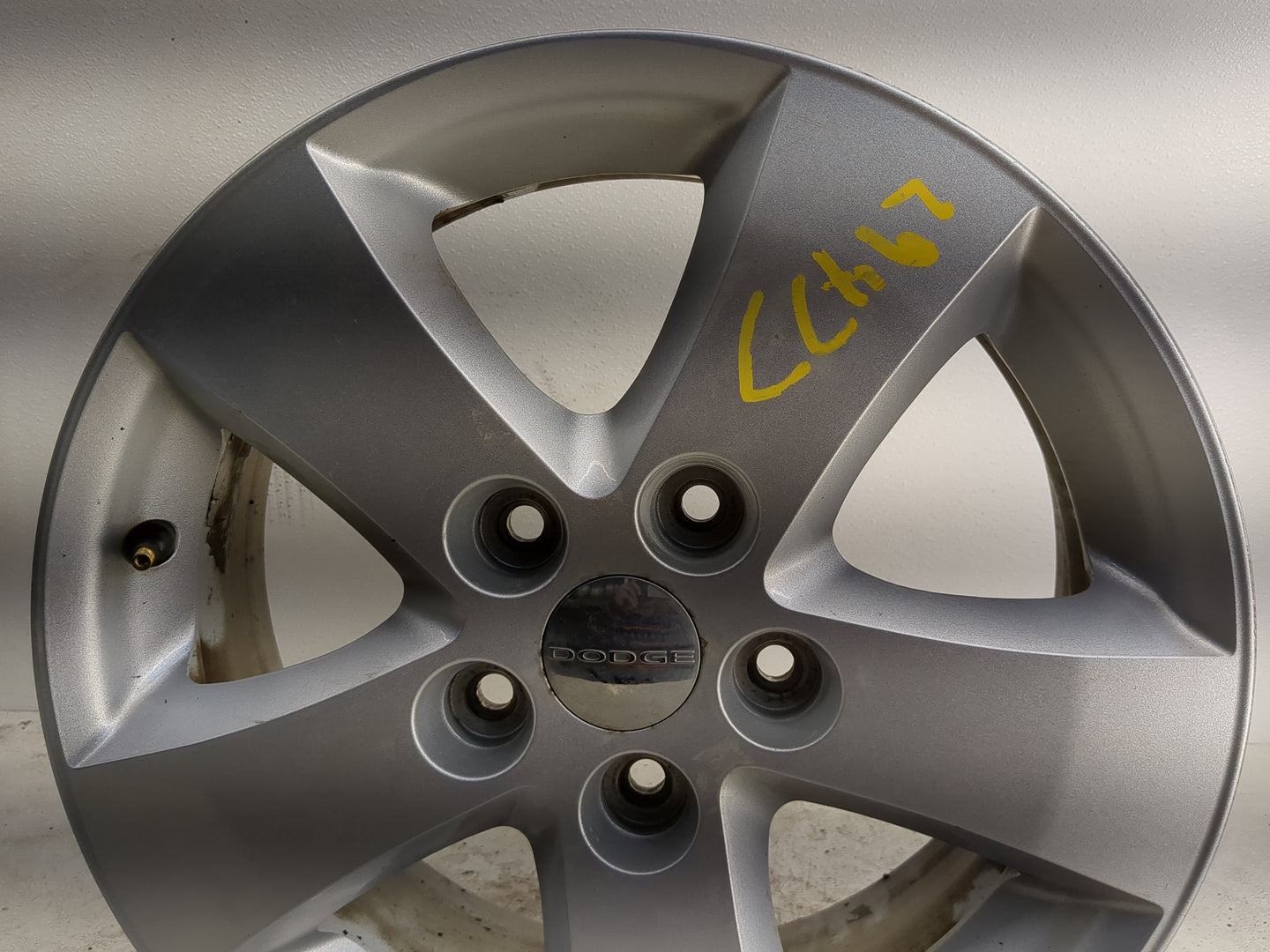 2009-2010 Dodge Journey Oem Wheel Rim - Oemusedautoparts1.com