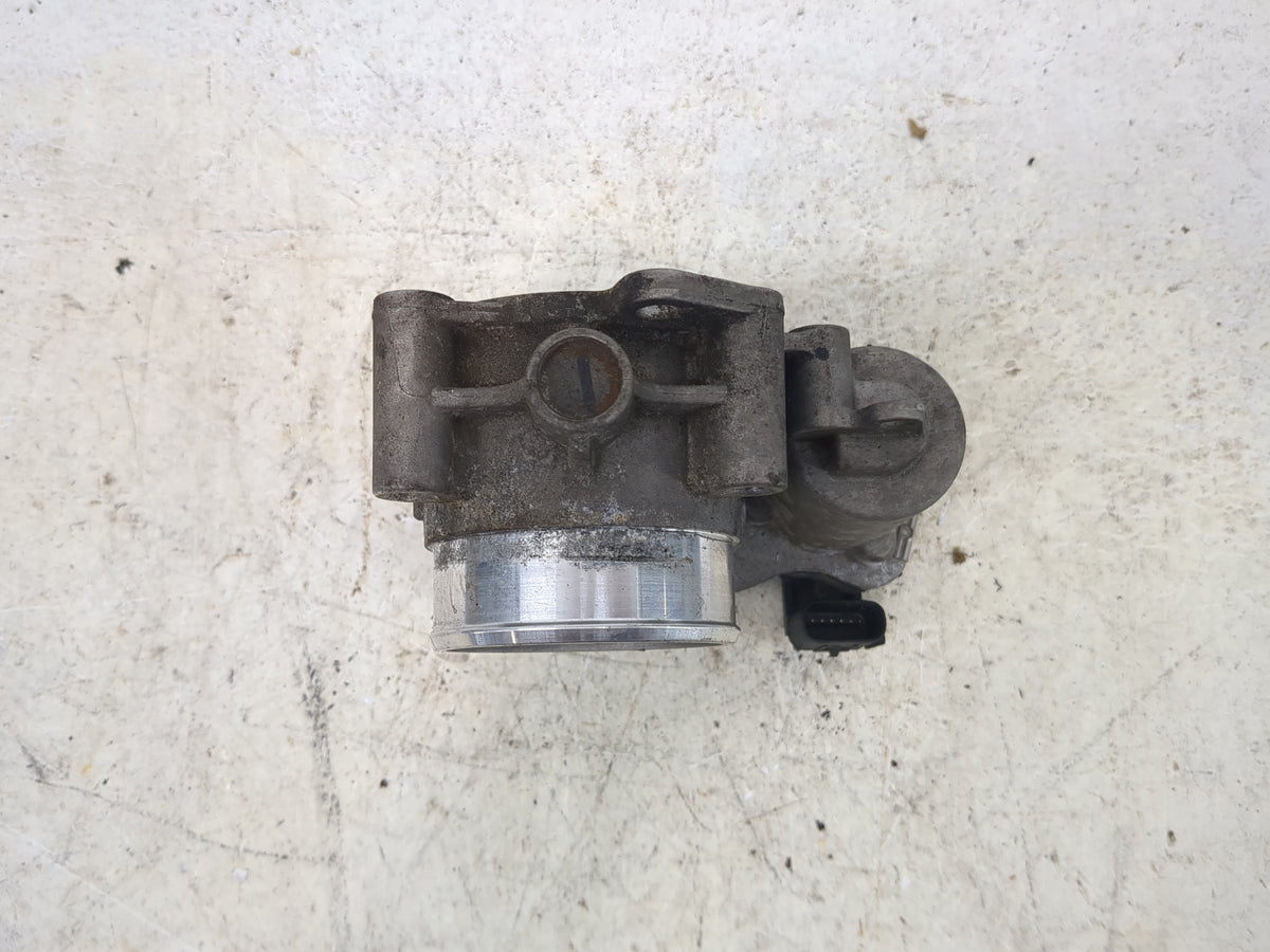2009-2018 Dodge Journey Throttle Body Fits Fits 2007 2008 2009 2010 2011 2012 2013 2014 2015 2016 2017 2018 OEM Used Auto Pa