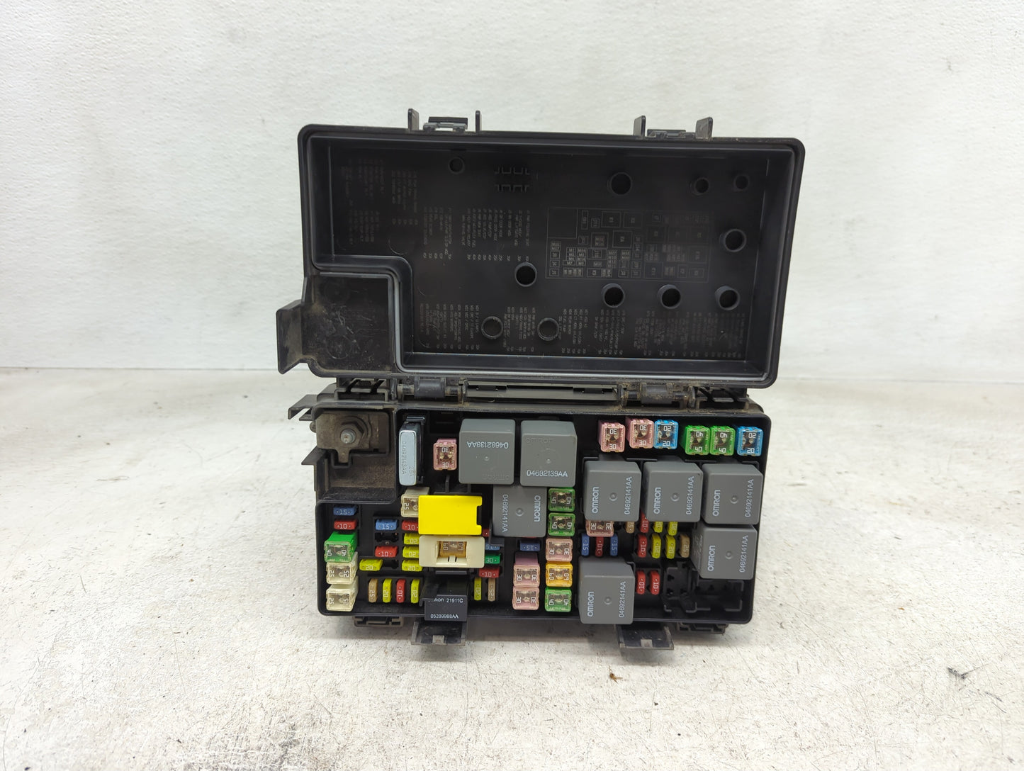 Dodge Journey Fusebox Fuse Box Relay Module Tipm - Oemusedautoparts1.com