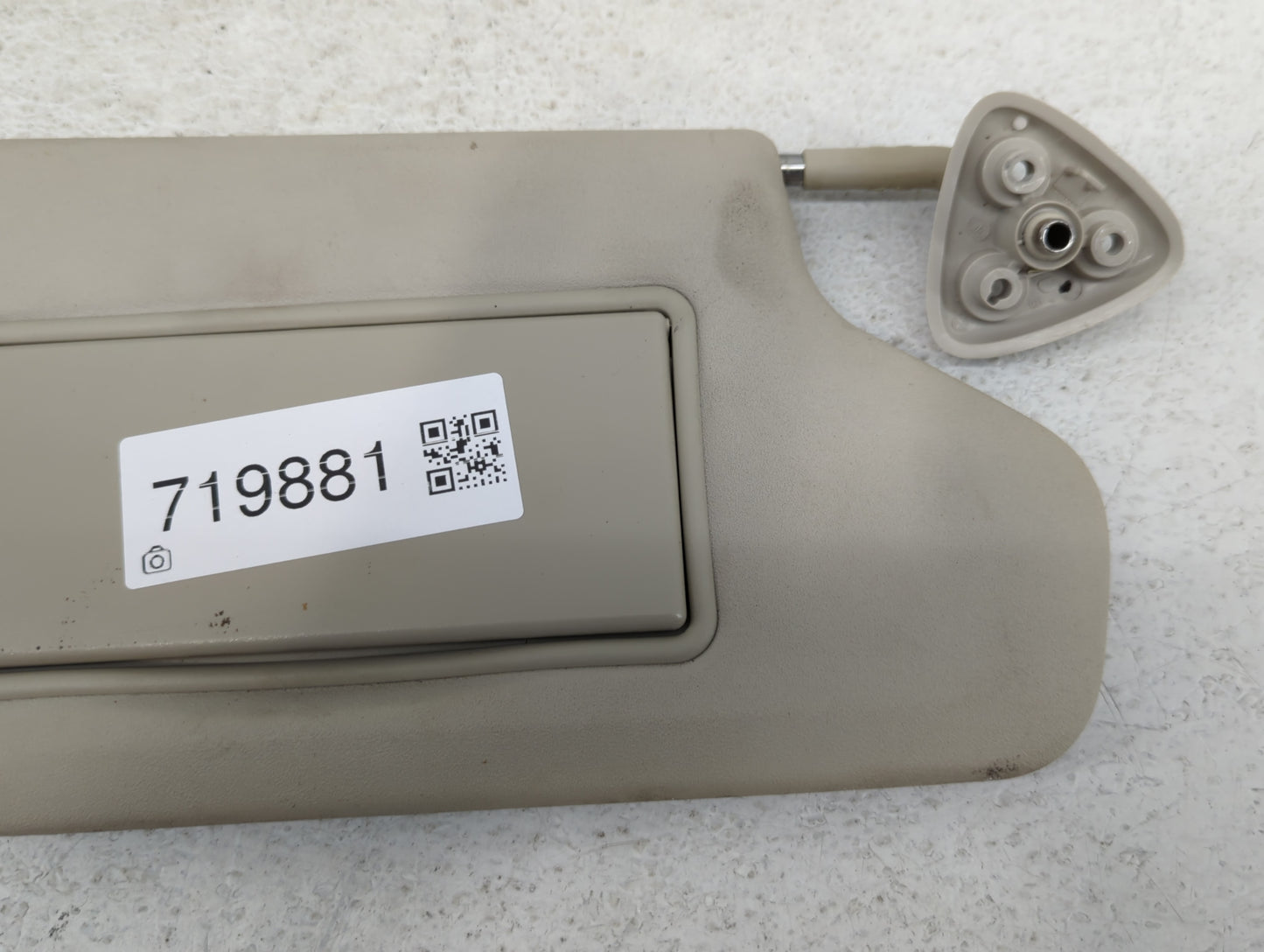 0 Dodge Journey Sun Visor Shade Replacement Driver Left Mirror Fits OEM Used Auto Parts - Oemusedautoparts1.com