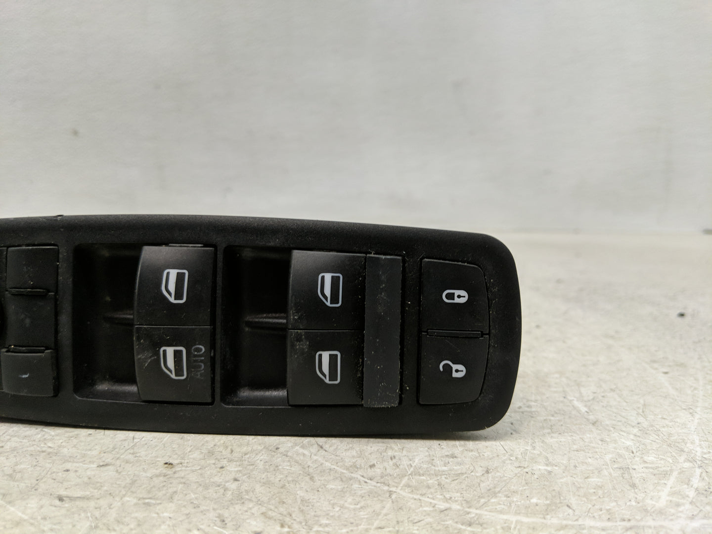 2009-2010 Dodge Journey Master Power Window Switch Replacement Driver Side Left Fits Fits 2009 2010 OEM Used Auto Parts - Oe