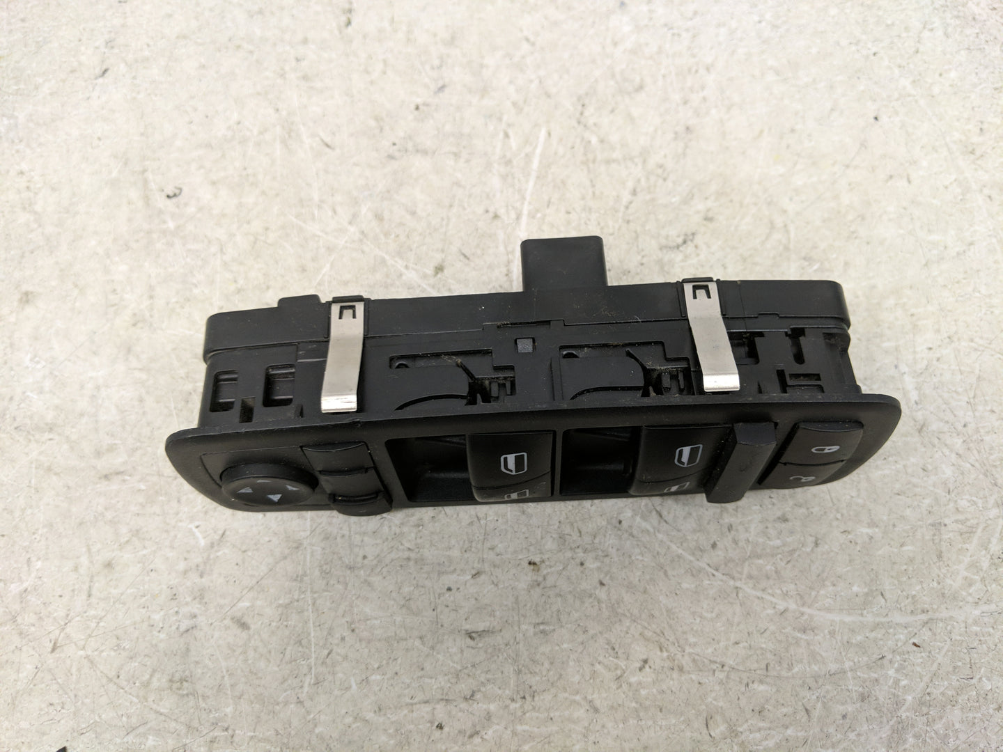 2009-2010 Dodge Journey Master Power Window Switch Replacement Driver Side Left Fits Fits 2009 2010 OEM Used Auto Parts - Oe