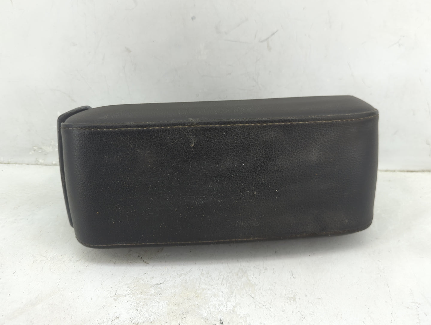 2009-2011 Dodge Journey Center Console Armrest Cover Lid Fits Fits 2009 2010 2011 OEM Used Auto Parts - Oemusedautoparts1.co