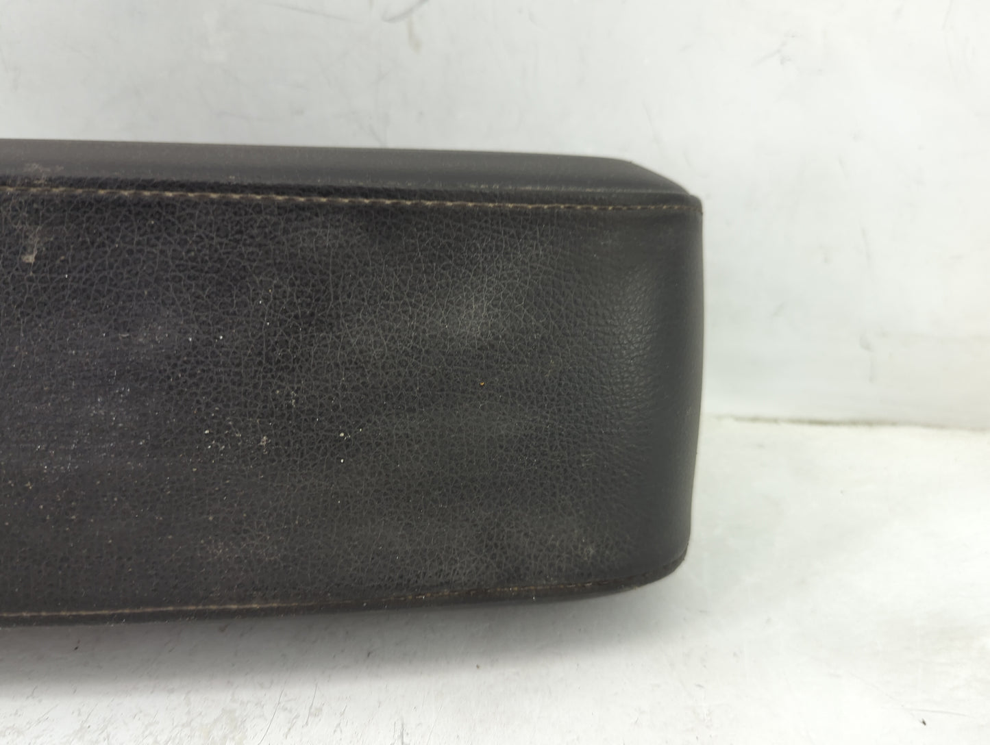 2009-2011 Dodge Journey Center Console Armrest Cover Lid Fits Fits 2009 2010 2011 OEM Used Auto Parts - Oemusedautoparts1.co
