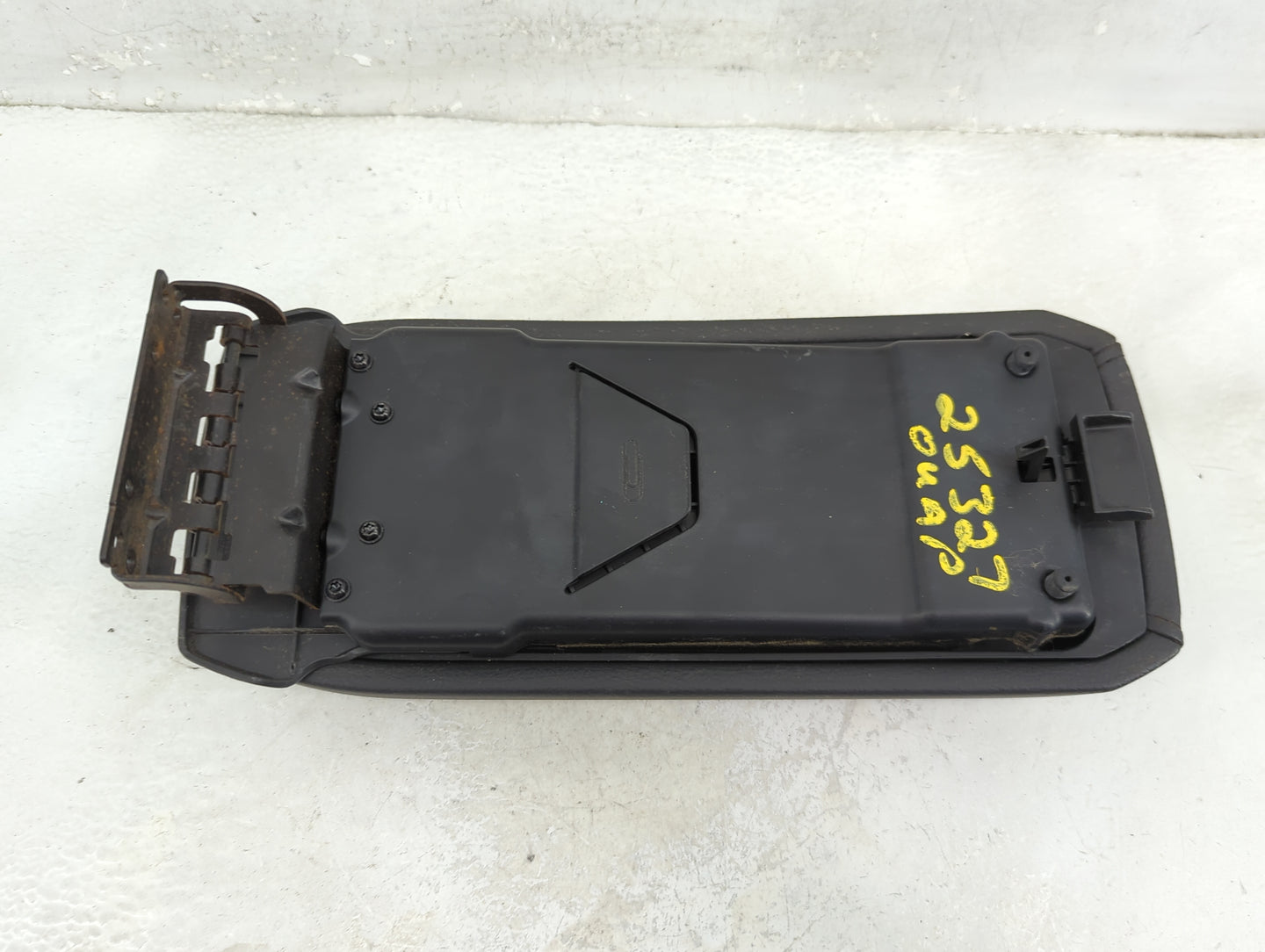 2009-2011 Dodge Journey Center Console Armrest Cover Lid Fits Fits 2009 2010 2011 OEM Used Auto Parts - Oemusedautoparts1.co
