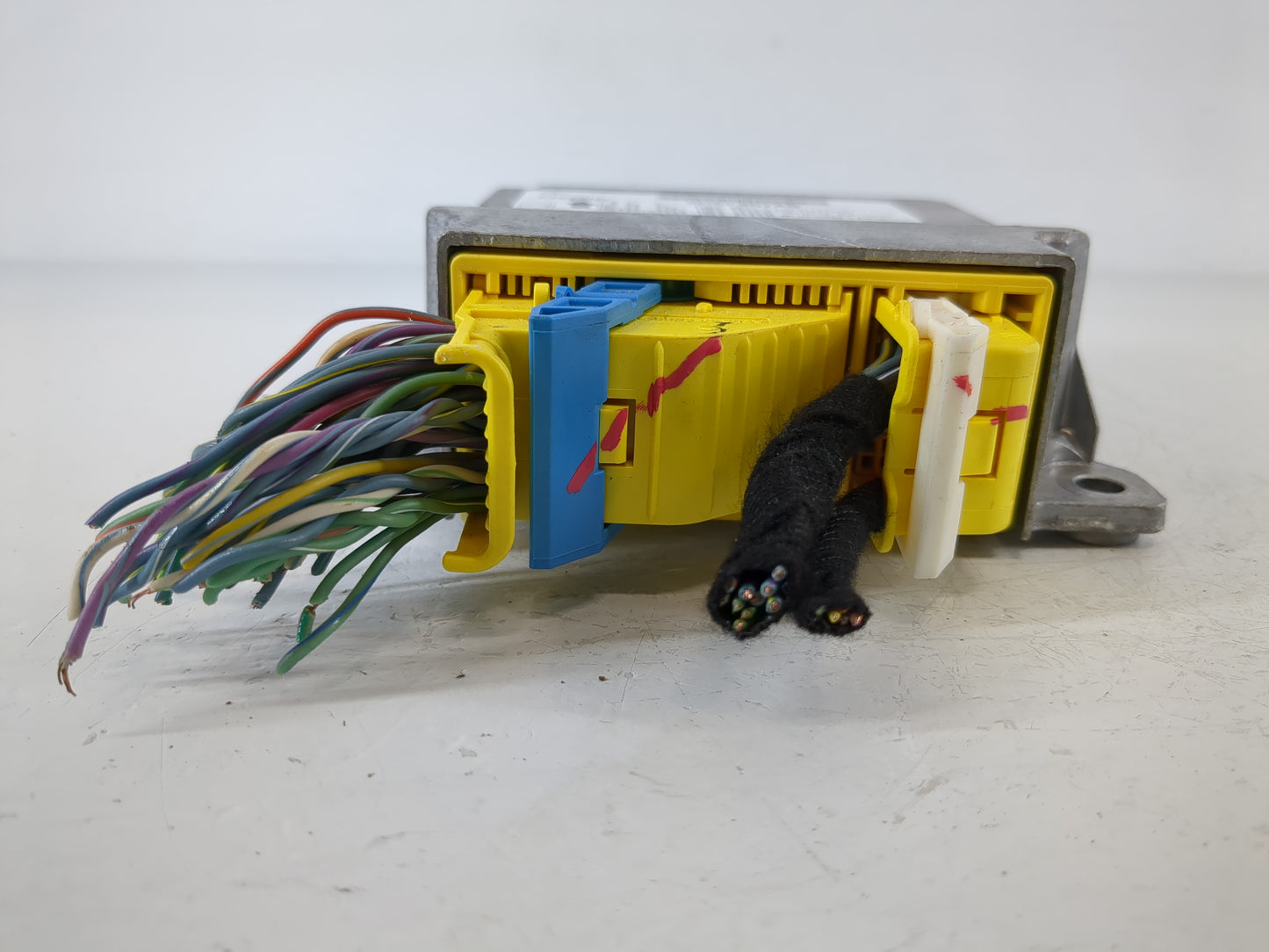 Dodge Journey Airbag Control Module 960529 - Oemusedautoparts1.com
