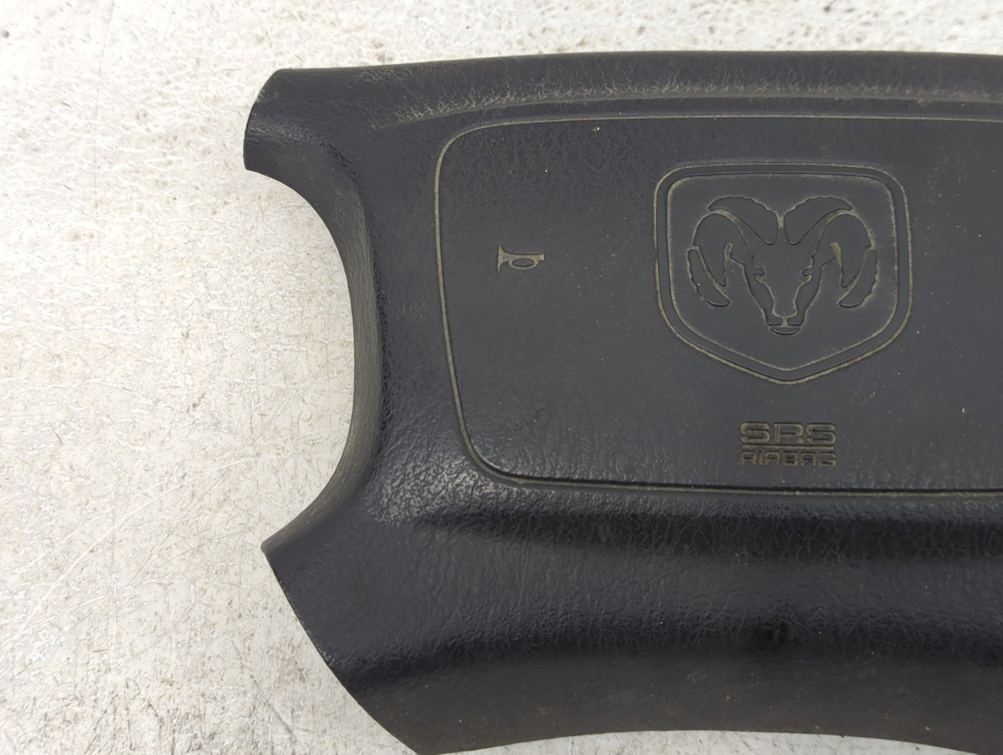 2000-2001 Dodge Ram 1500 Air Bag Driver Left Steering Wheel Mounted - Oemusedautoparts1.com