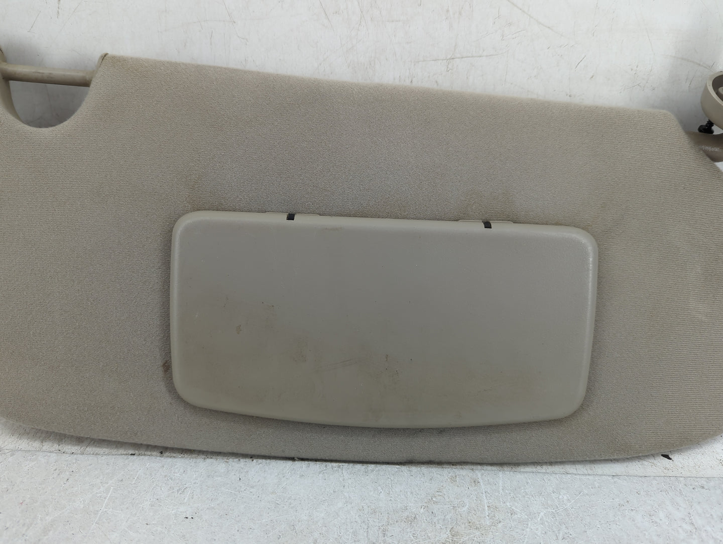 2002-2005 Dodge Ram 1500 Sun Visor Shade Replacement Passenger Right Mirror Fits Fits 2002 2003 2004 2005 OEM Used Auto Part