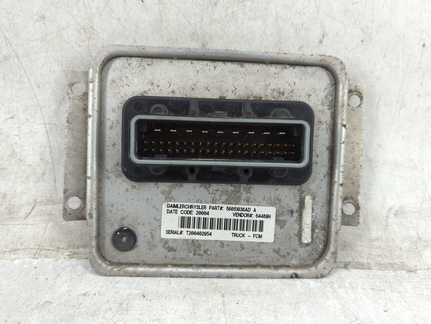 2002-2005 Dodge Ram 1500 Body Control Module Bcm Inner Cabin Fuse Box - Oemusedautoparts1.com
