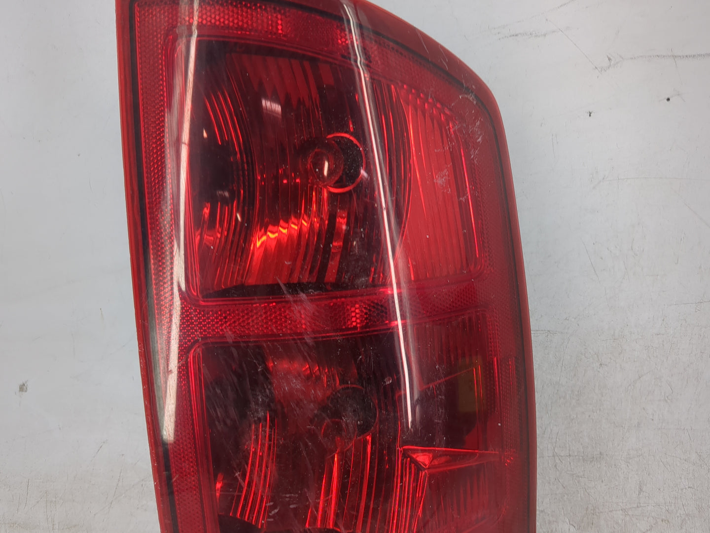 2002-2006 Dodge Ram 1500 Tail Light Assembly Passenger Right OEM Fits Fits 2002 2003 2004 2005 2006 OEM Used Auto Parts - Oe
