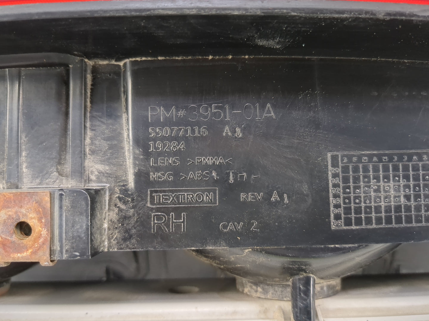 2002-2006 Dodge Ram 1500 Tail Light Assembly Passenger Right OEM Fits Fits 2002 2003 2004 2005 2006 OEM Used Auto Parts - Oe