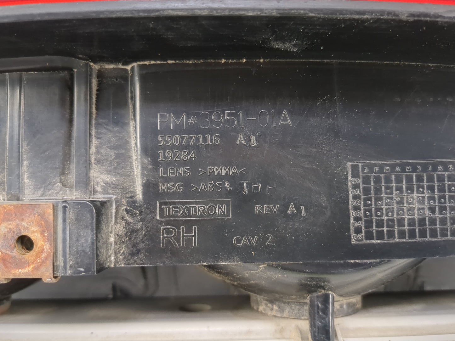 2002-2006 Dodge Ram 1500 Tail Light Assembly Passenger Right OEM Fits Fits 2002 2003 2004 2005 2006 OEM Used Auto Parts - Oe