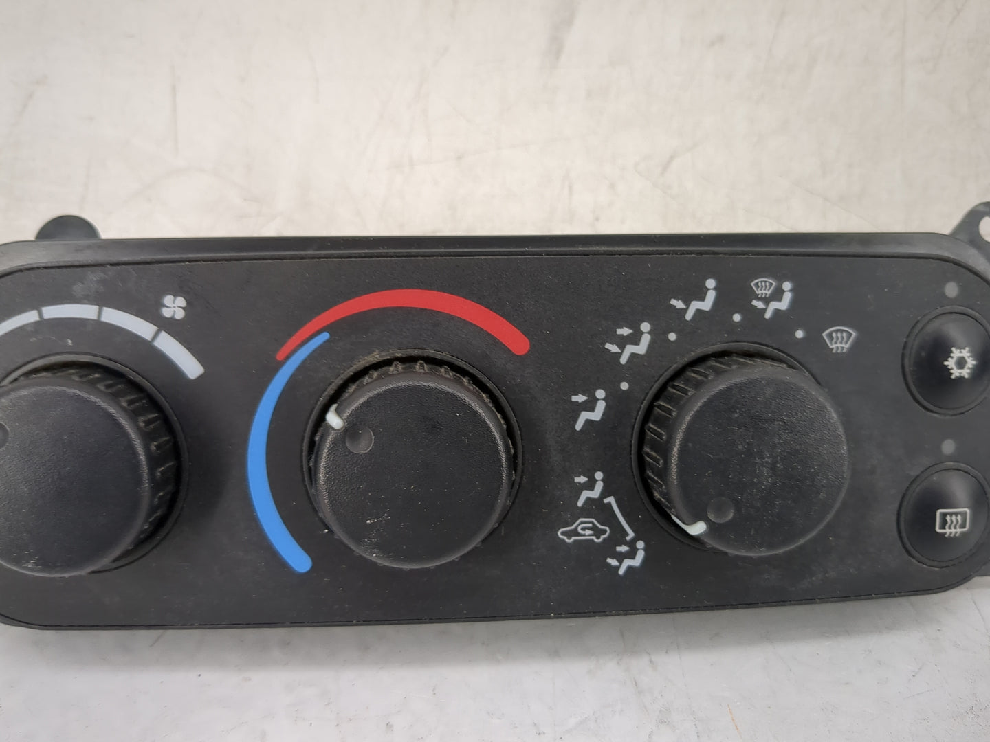 2003-2005 Dodge Ram 1500 Climate Control Module Temperature AC/Heater Replacement Fits Fits 2003 2004 2005 OEM Used Auto Par