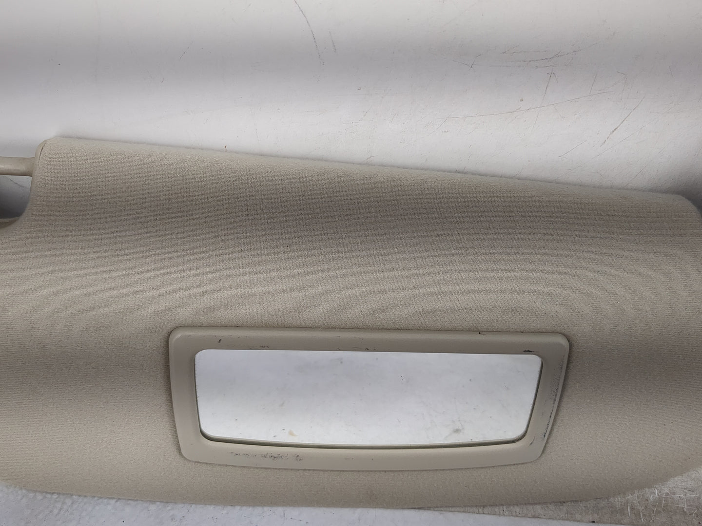 2004-2005 Dodge Ram 1500 Sun Visor Shade Replacement Passenger Right Mirror Fits Fits 2004 2005 OEM Used Auto Parts - Oemuse