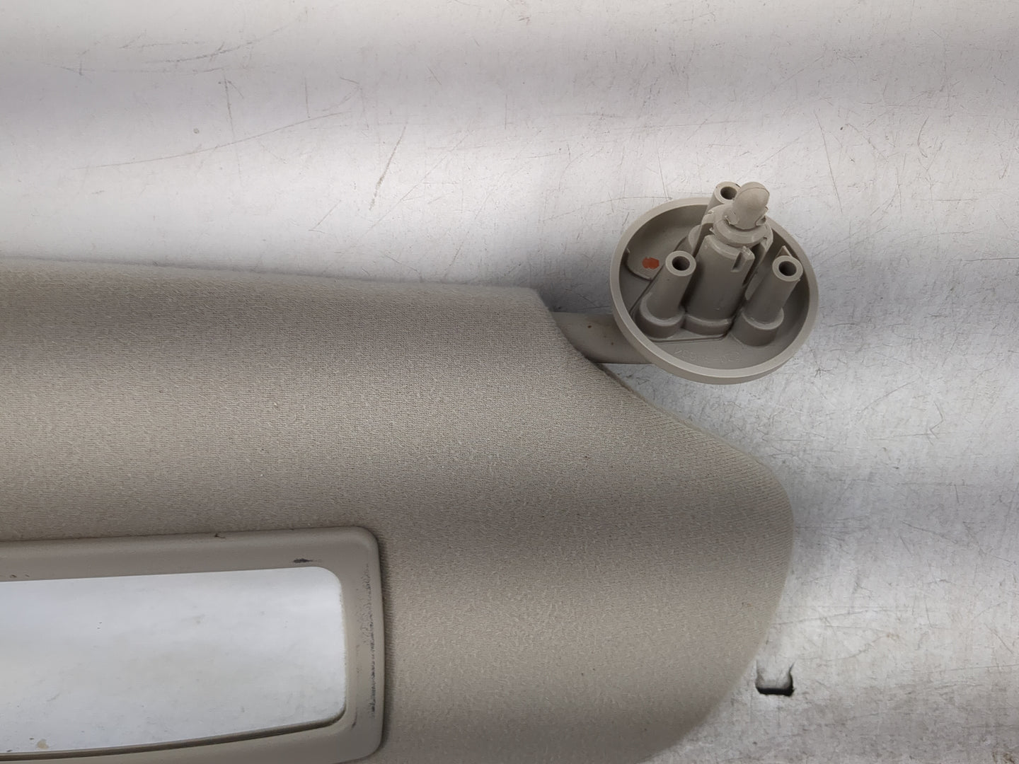 2004-2005 Dodge Ram 1500 Sun Visor Shade Replacement Passenger Right Mirror Fits Fits 2004 2005 OEM Used Auto Parts - Oemuse