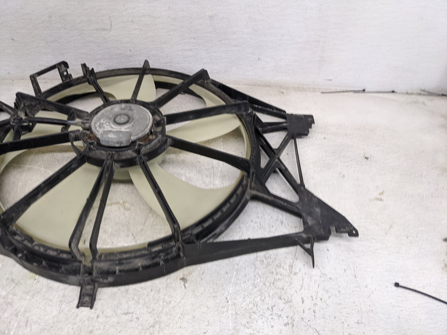 0 Dodge Ram 1500 Electric Radiator Cooling Fan Motor Assembly Fits Fits 211 2012 2013 2014 2015 2016 2017 2018 2019 2020 202