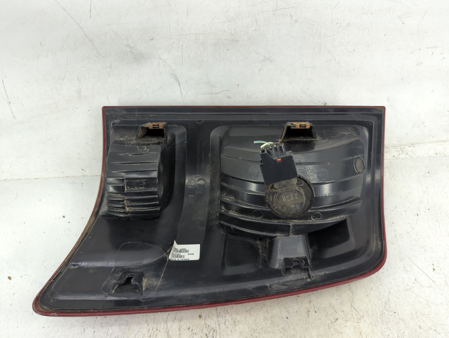 0 Dodge Ram 1500 Tail Light Assembly Driver Left OEM Fits Fits 211 2012 2013 2014 2015 2016 2017 2018 2019 2020 2021 2022 OE