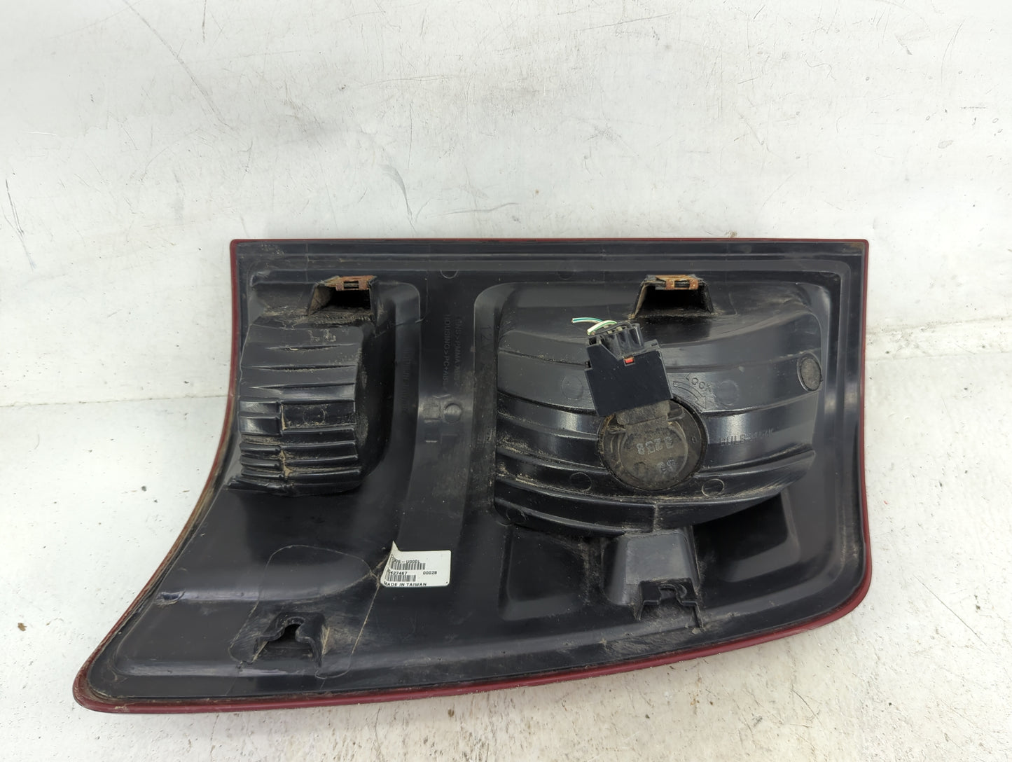 0 Dodge Ram 1500 Tail Light Assembly Driver Left OEM Fits Fits 211 2012 2013 2014 2015 2016 2017 2018 2019 2020 2021 2022 OE