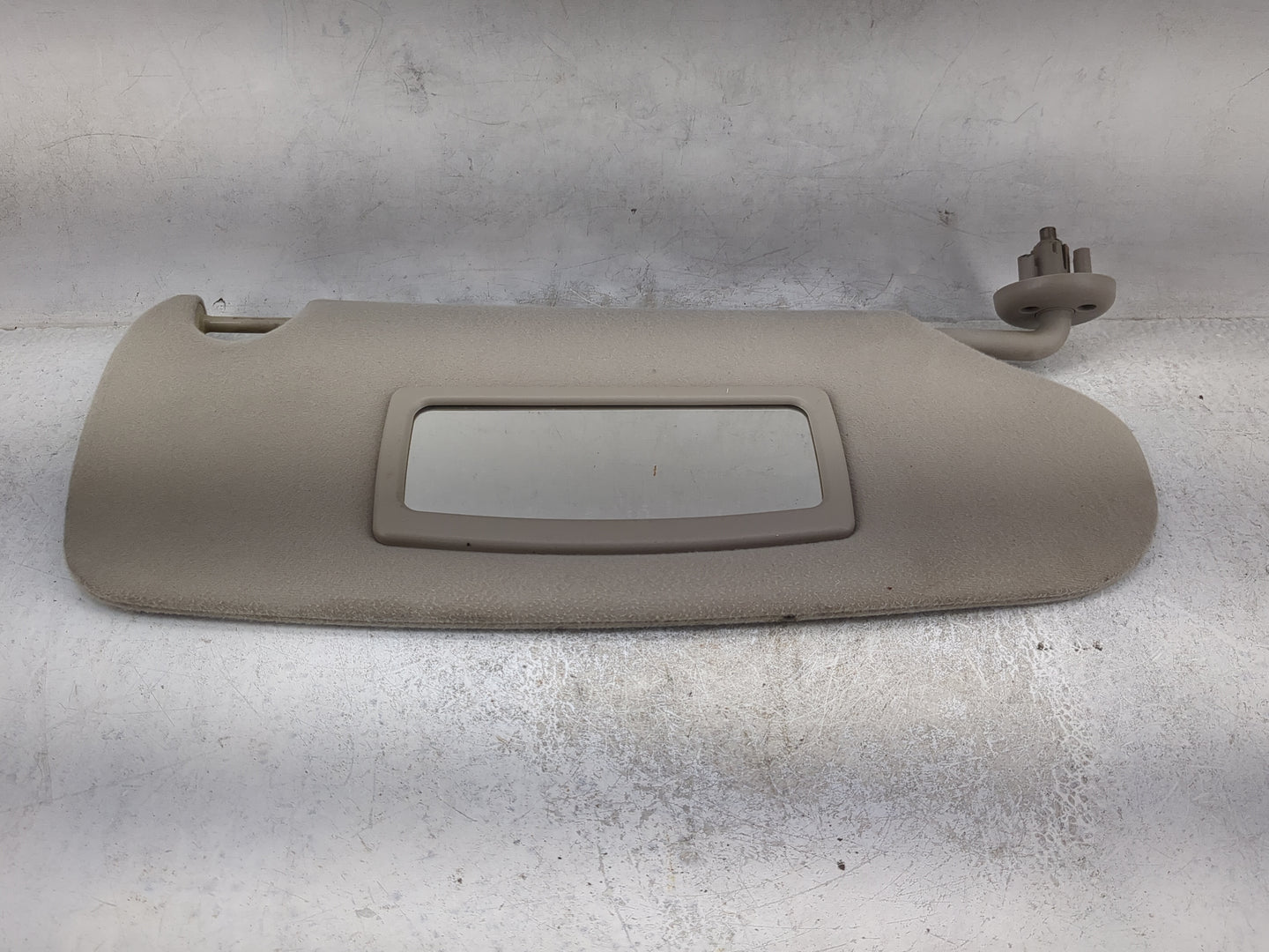 2004-2005 Dodge Ram 1500 Sun Visor Shade Replacement Driver Left Mirror Fits Fits 2004 2005 OEM Used Auto Parts - Oemusedaut