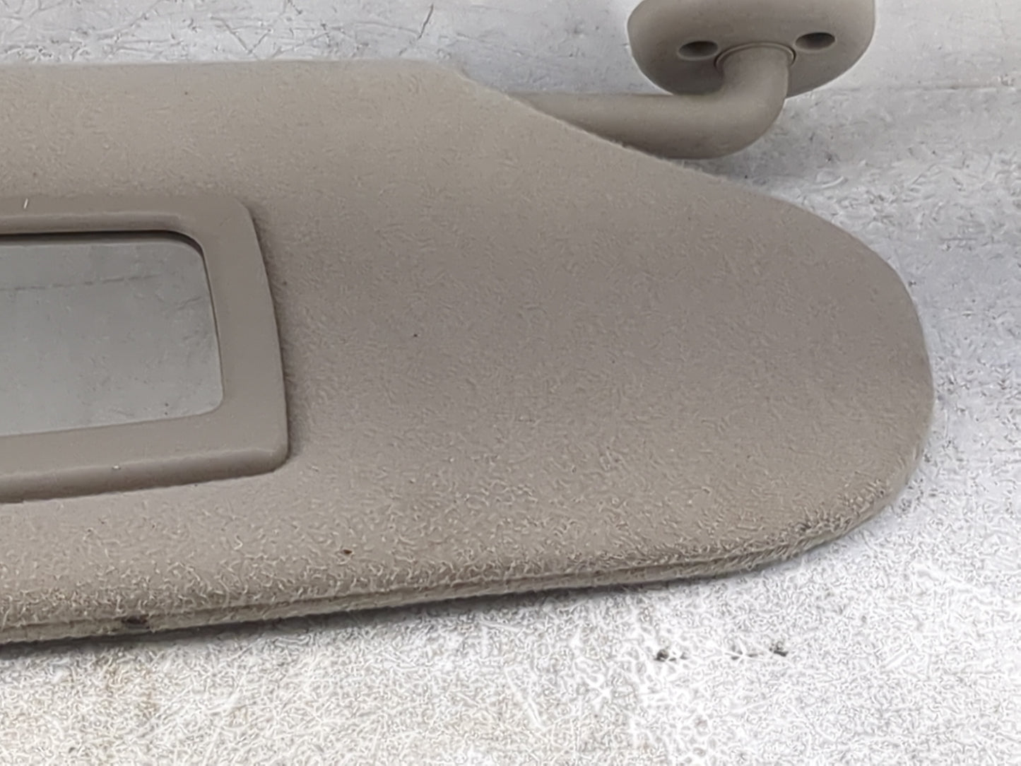 2004-2005 Dodge Ram 1500 Sun Visor Shade Replacement Driver Left Mirror Fits Fits 2004 2005 OEM Used Auto Parts - Oemusedaut