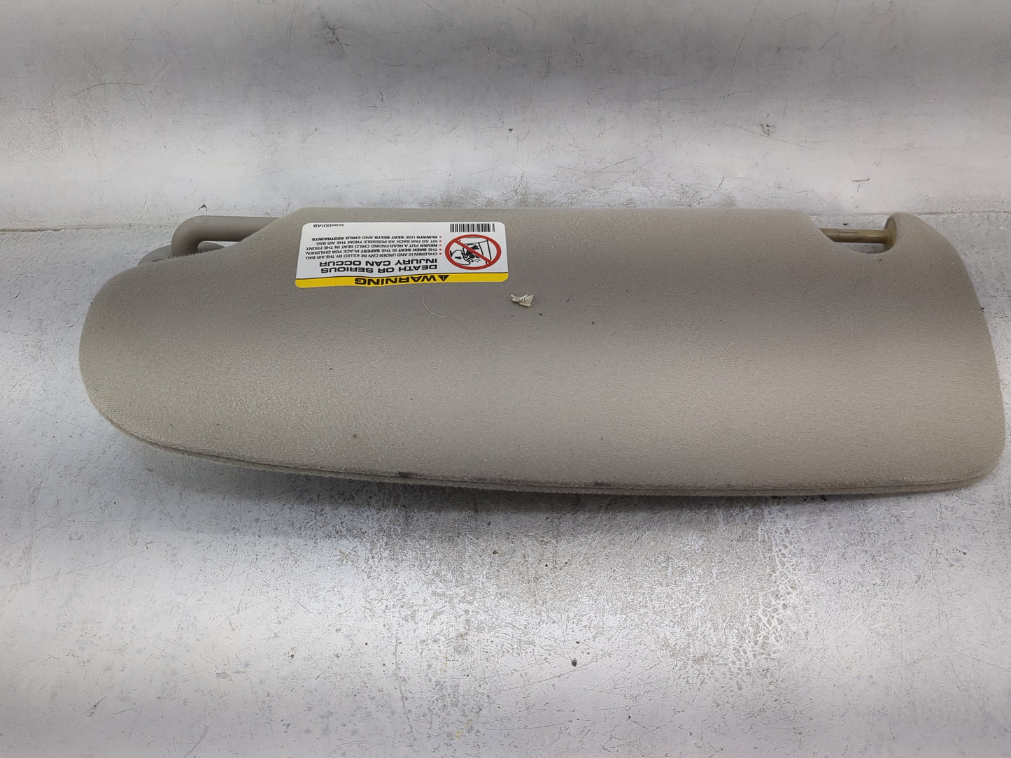 2004-2005 Dodge Ram 1500 Sun Visor Shade Replacement Driver Left Mirror Fits Fits 2004 2005 OEM Used Auto Parts - Oemusedaut