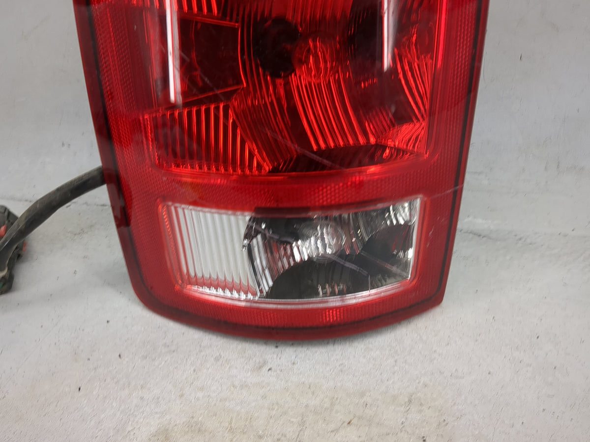 2002-2006 Dodge Ram 1500 Tail Light Assembly Passenger Right OEM Fits Fits 2002 2003 2004 2005 2006 OEM Used Auto Parts - Oe